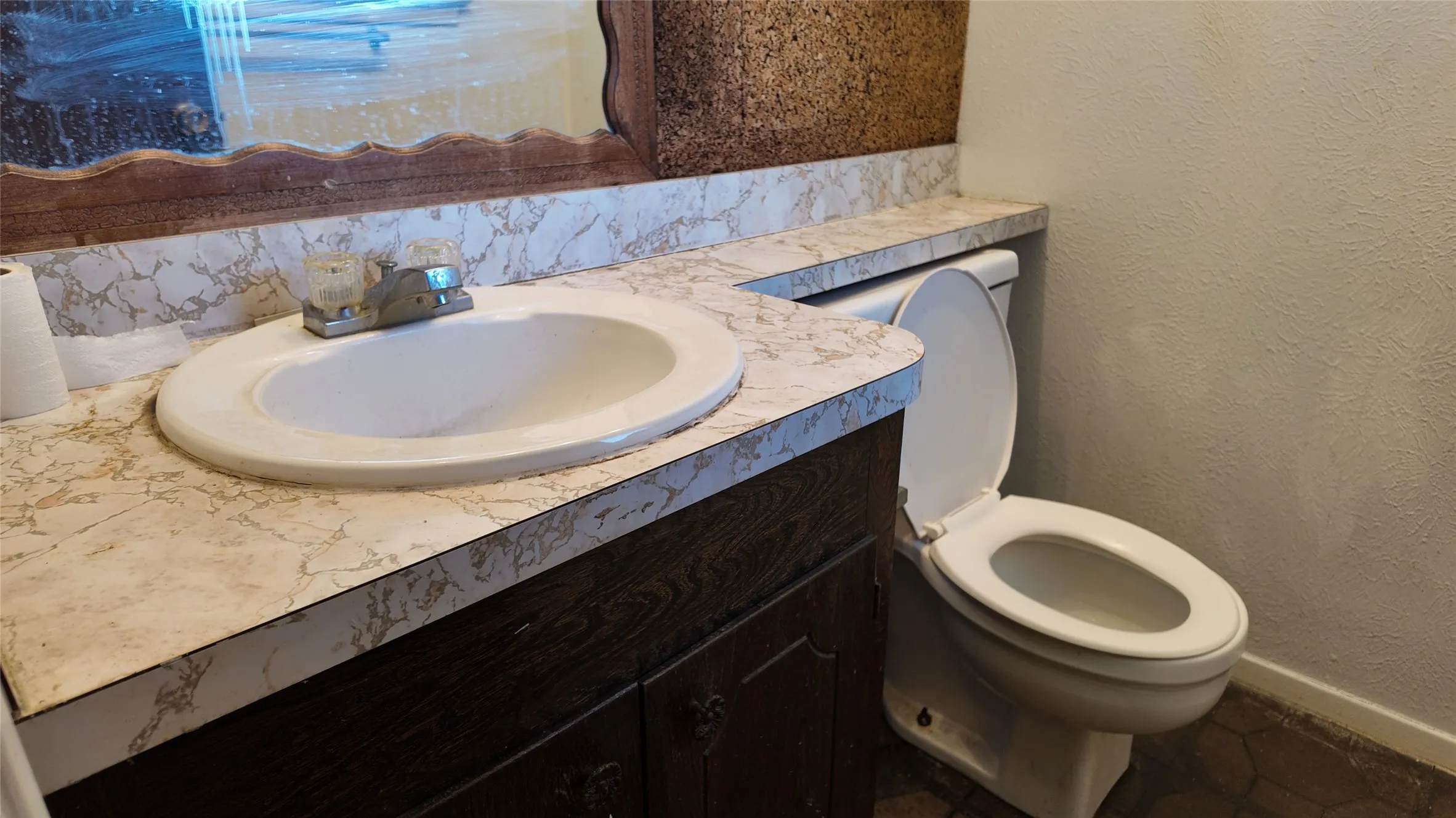 Single Family Residence For Rent in Dallas County , 813 Waikiki Drive, Garland, Texas 75043, 3 Bedroom, 2 Bathroom, 1 Garage spaces, 1,036 Sqft, built in 1971, Price $1,500, mls#21367154, Real Estate Agent in Garland, Homes For Rent in Dallas county, Homes For Rent in Garland, Realtor in Garland Texas, Real Estate Brokerage Independent Realty Texas, Luminita Cordes Realtor