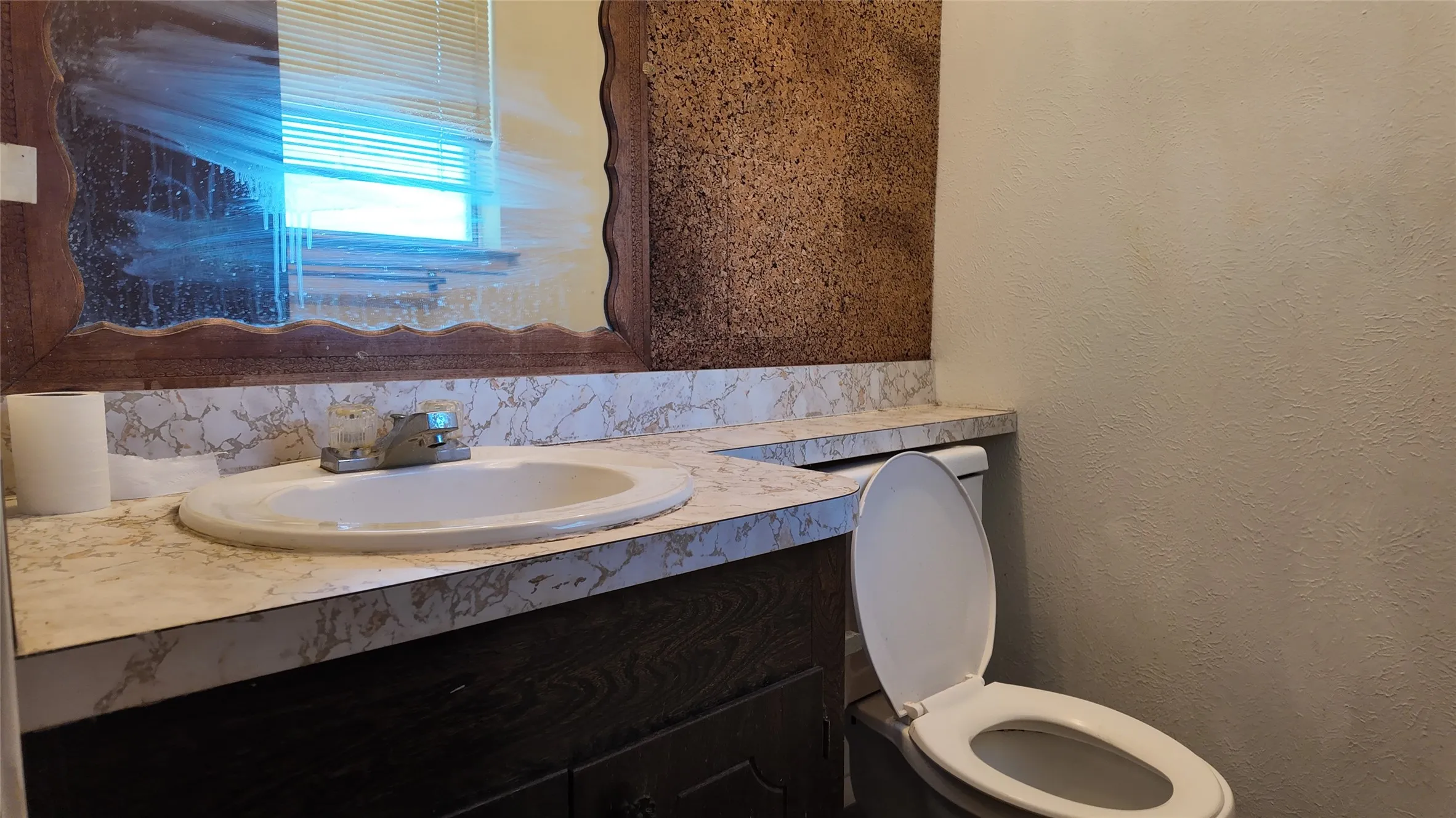 Single Family Residence For Rent in Dallas County , 813 Waikiki Drive, Garland, Texas 75043, 3 Bedroom, 2 Bathroom, 1 Garage spaces, 1,036 Sqft, built in 1971, Price $1,500, mls#21367154, Real Estate Agent in Garland, Homes For Rent in Dallas county, Homes For Rent in Garland, Realtor in Garland Texas, Real Estate Brokerage Independent Realty Texas, Luminita Cordes Realtor