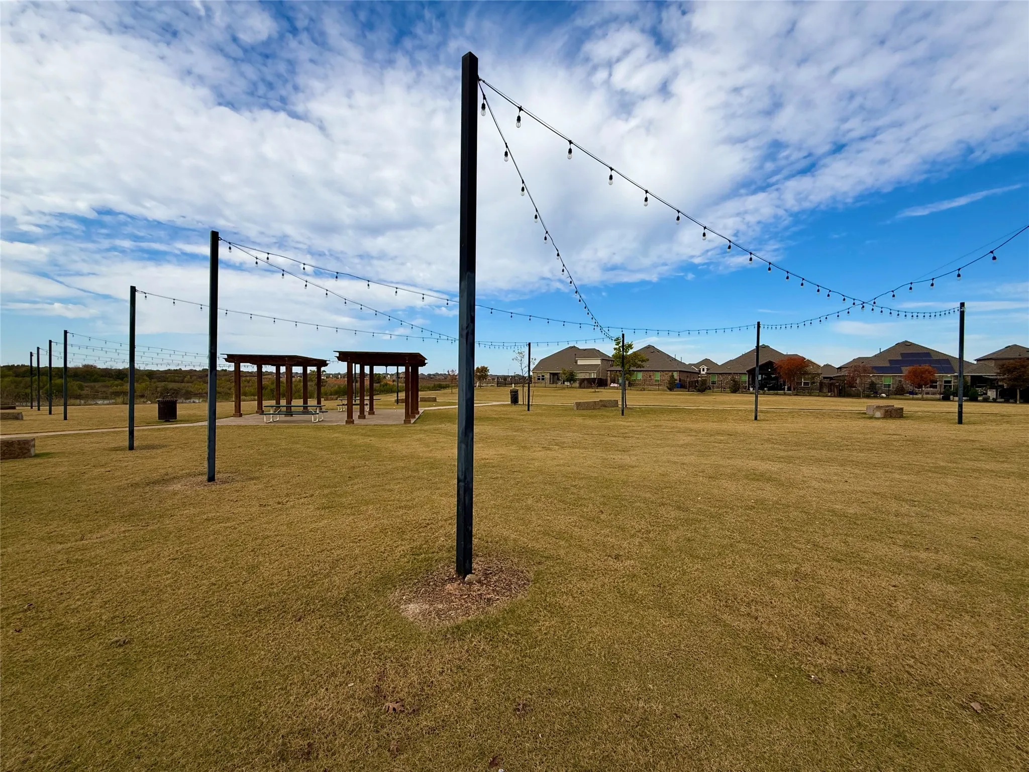 Single Family Residence For Rent in Denton County , 11008 Summer Rain Boulevard, Aubrey, Texas 76227, 4 Bedroom, 2 Bathroom, 2 Garage spaces, 1,887 Sqft, built in 2022, mls#21365240, Real Estate Agent in Aubrey, Homes For Rent in Denton county, Homes For Rent in Aubrey, Realtor in Aubrey Texas, Real Estate Brokerage Independent Realty Texas, Luminita Cordes Realtor