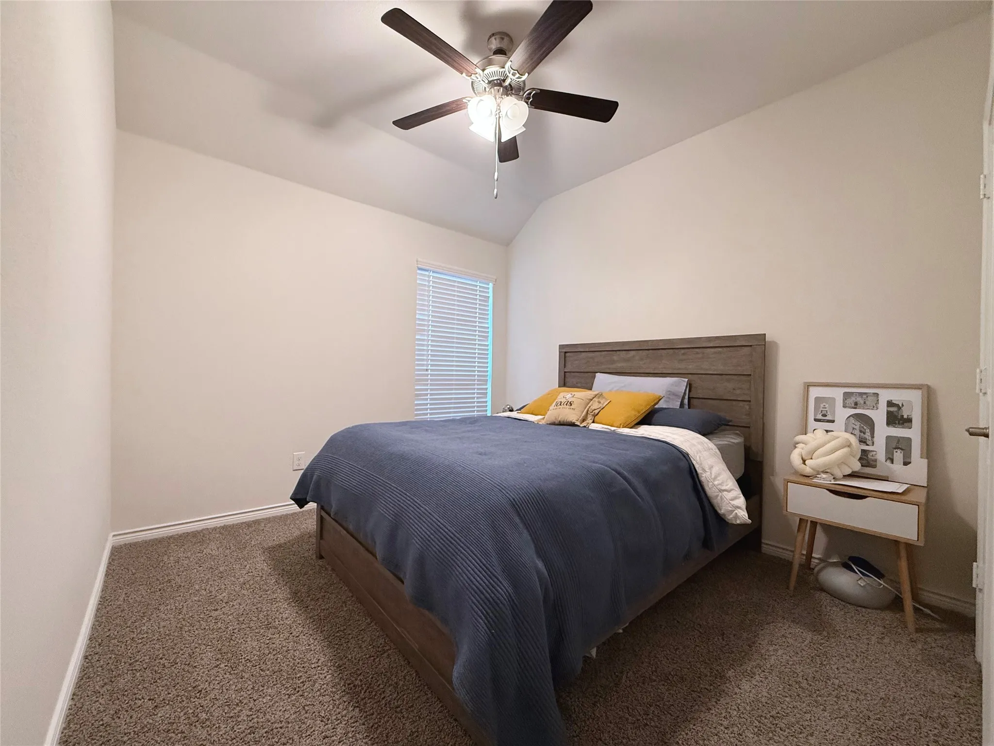 Single Family Residence For Rent in Denton County , 11008 Summer Rain Boulevard, Aubrey, Texas 76227, 4 Bedroom, 2 Bathroom, 2 Garage spaces, 1,887 Sqft, built in 2022, mls#21365240, Real Estate Agent in Aubrey, Homes For Rent in Denton county, Homes For Rent in Aubrey, Realtor in Aubrey Texas, Real Estate Brokerage Independent Realty Texas, Luminita Cordes Realtor