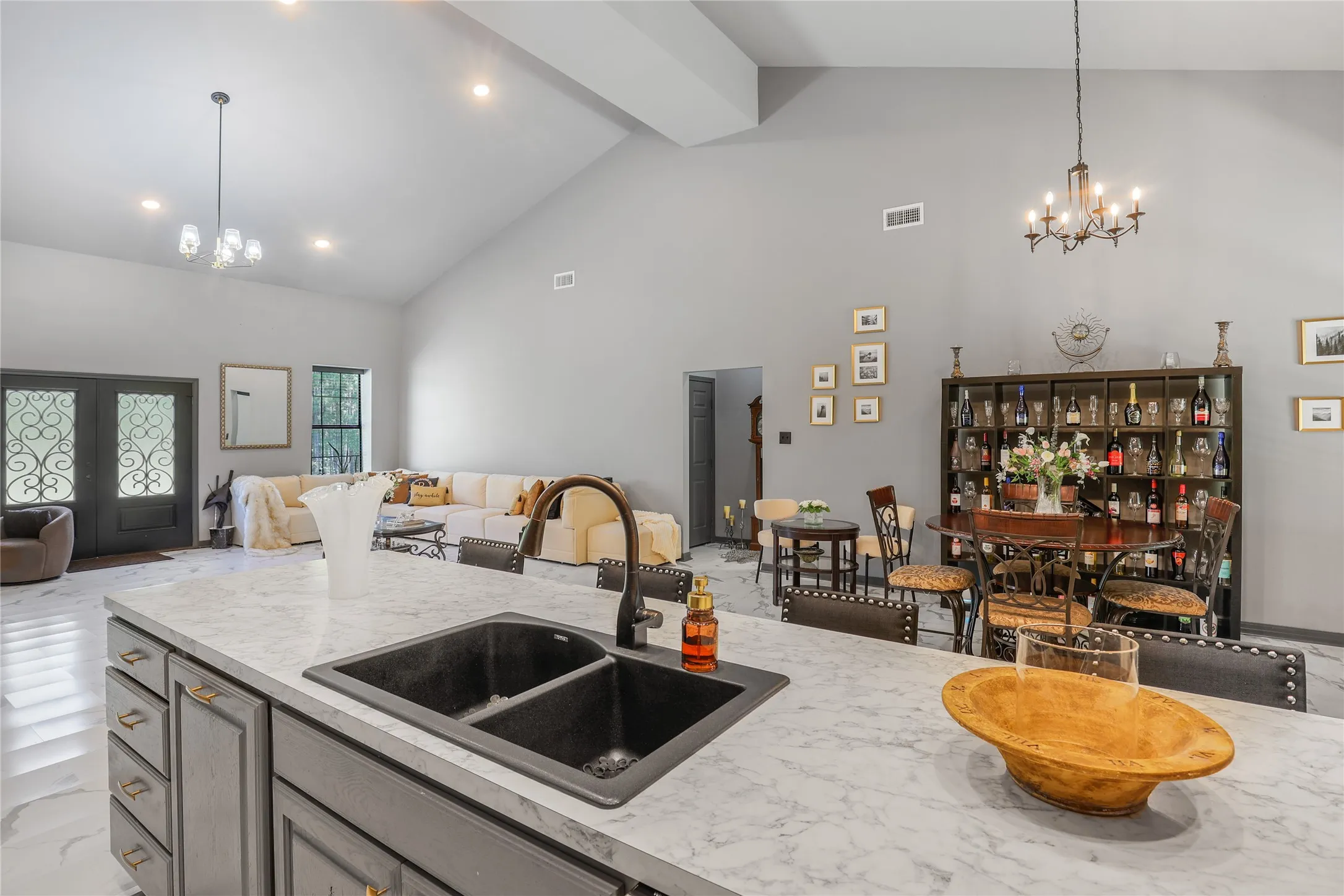 Vaulted ceiling with recessed lighting