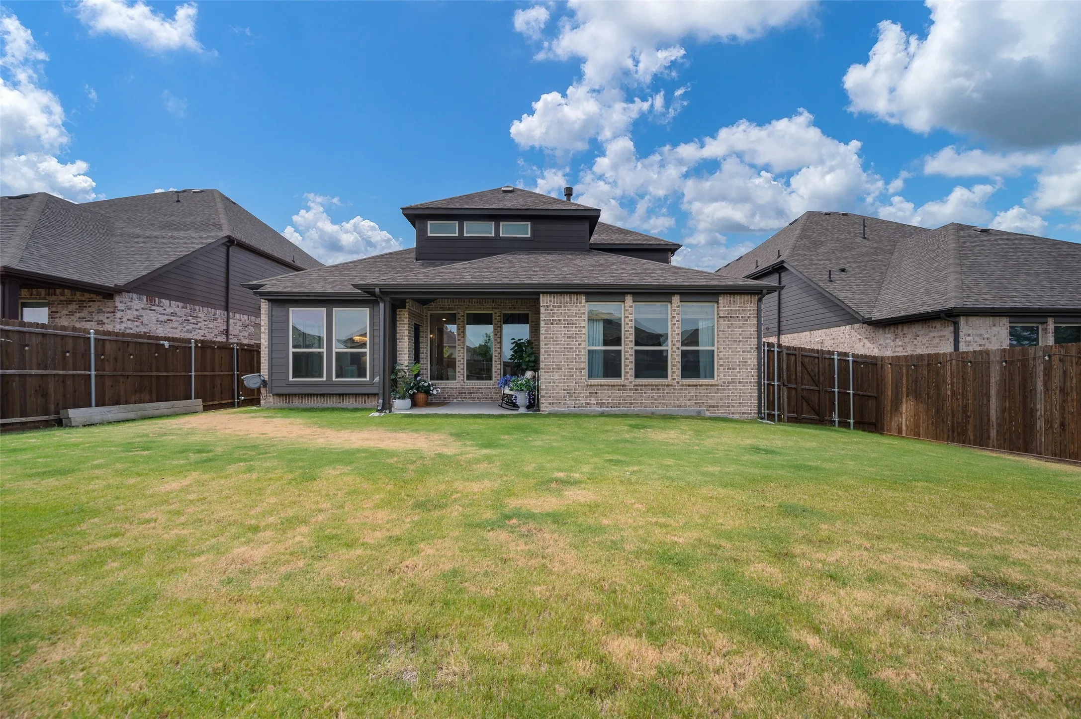 Single Family Residence For Sale in Denton County , 4109 Kyles Landing Drive, Hickory Creek, Texas 75065, 4 Bedroom, 3 Bathroom, 2 Garage spaces, 3,038 Sqft, built in 2022, mls#21363120, Real Estate Agent in Hickory Creek, Homes For Sale in Denton county, Homes For Sale in Hickory Creek, Realtor in Hickory Creek Texas, Real Estate Brokerage Independent Realty Texas, Luminita Cordes Realtor