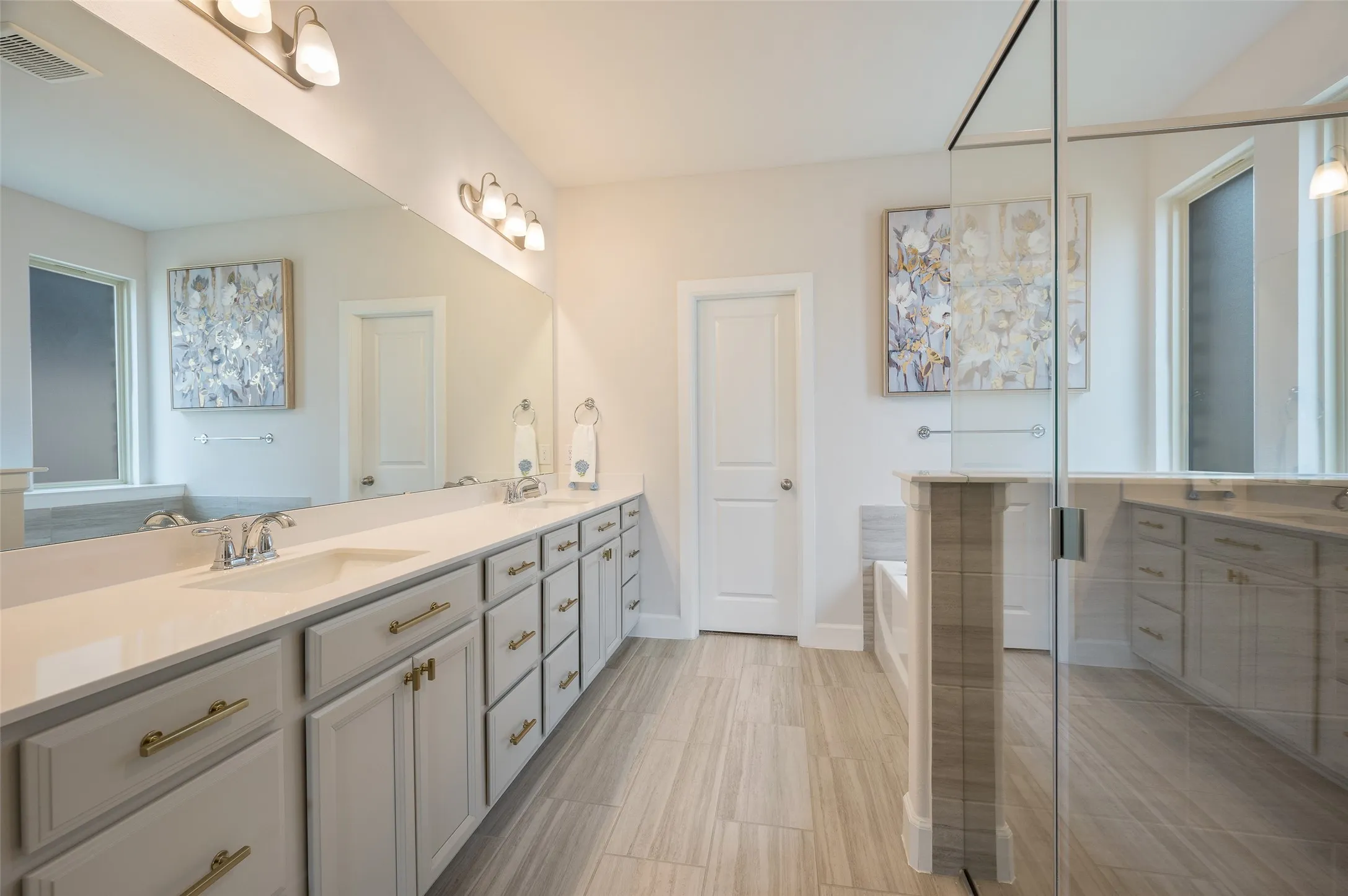 Single Family Residence For Sale in Denton County , 4109 Kyles Landing Drive, Hickory Creek, Texas 75065, 4 Bedroom, 3 Bathroom, 2 Garage spaces, 3,038 Sqft, built in 2022, mls#21363120, Real Estate Agent in Hickory Creek, Homes For Sale in Denton county, Homes For Sale in Hickory Creek, Realtor in Hickory Creek Texas, Real Estate Brokerage Independent Realty Texas, Luminita Cordes Realtor