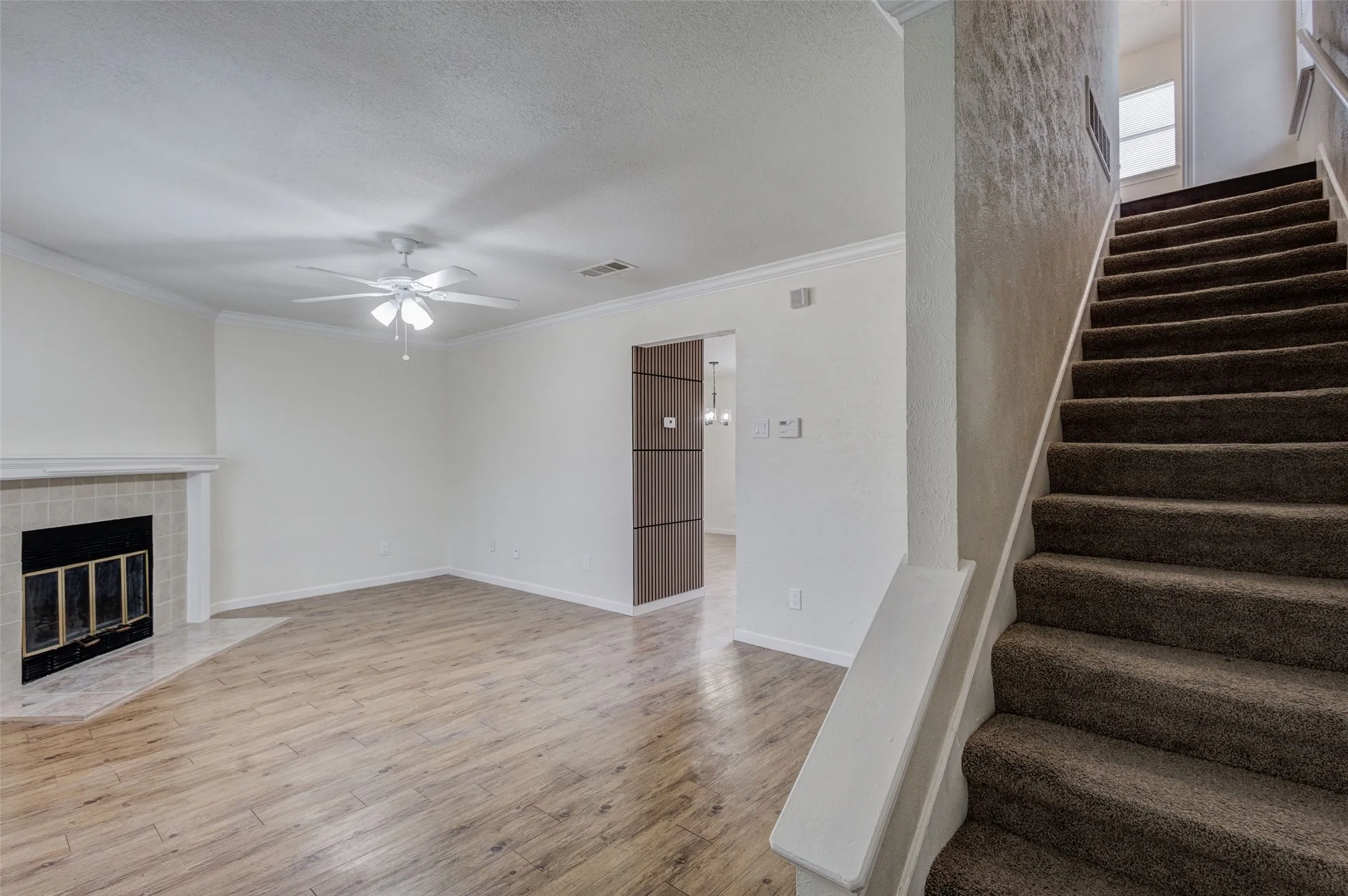 Condominium For Rent in Dallas County , 910 Cedar Terrace 910, Cedar Hill, Texas 75104, 3 Bedroom, 3 Bathroom, Garage spaces, 1,242 Sqft, built in 1983, mls#21366883, Real Estate Agent in Cedar Hill, Homes For Rent in Dallas county, Homes For Rent in Cedar Hill, Realtor in Cedar Hill Texas, Real Estate Brokerage Independent Realty Texas, Luminita Cordes Realtor