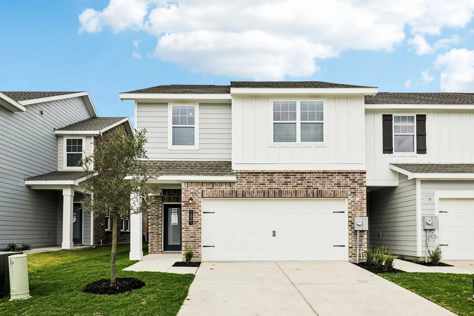 Townhouse For Sale in Collin County , 1513 Lake Alpine Trail, Anna, Texas 75409, 4 Bedroom, 2 Bathroom, 2 Garage spaces, 1,904 Sqft, built in 2026, mls#21367161, Real Estate Agent in Anna, Homes For Sale in Collin county, Homes For Sale in Anna, Realtor in Anna Texas, Real Estate Brokerage Independent Realty Texas, Luminita Cordes Realtor