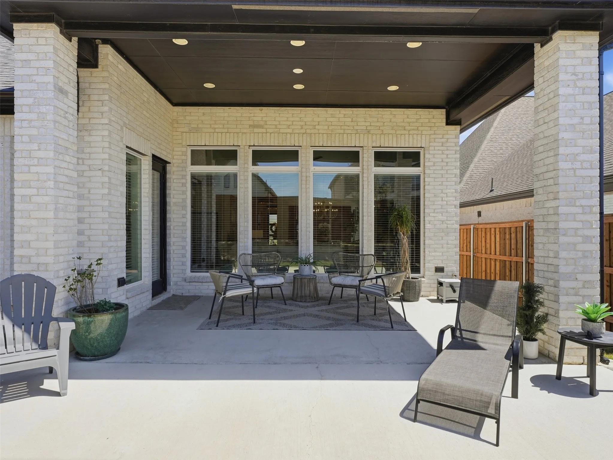 Single Family Residence For Sale in Ellis County , 4610 Timberdrift Street, Midlothian, Texas 76065, 4 Bedroom, 4 Bathroom, 3 Garage spaces, 2,944 Sqft, built in 2024, mls#21367173, Real Estate Agent in Midlothian, Homes For Sale in Ellis county, Homes For Sale in Midlothian, Realtor in Midlothian Texas, Real Estate Brokerage Independent Realty Texas, Luminita Cordes Realtor