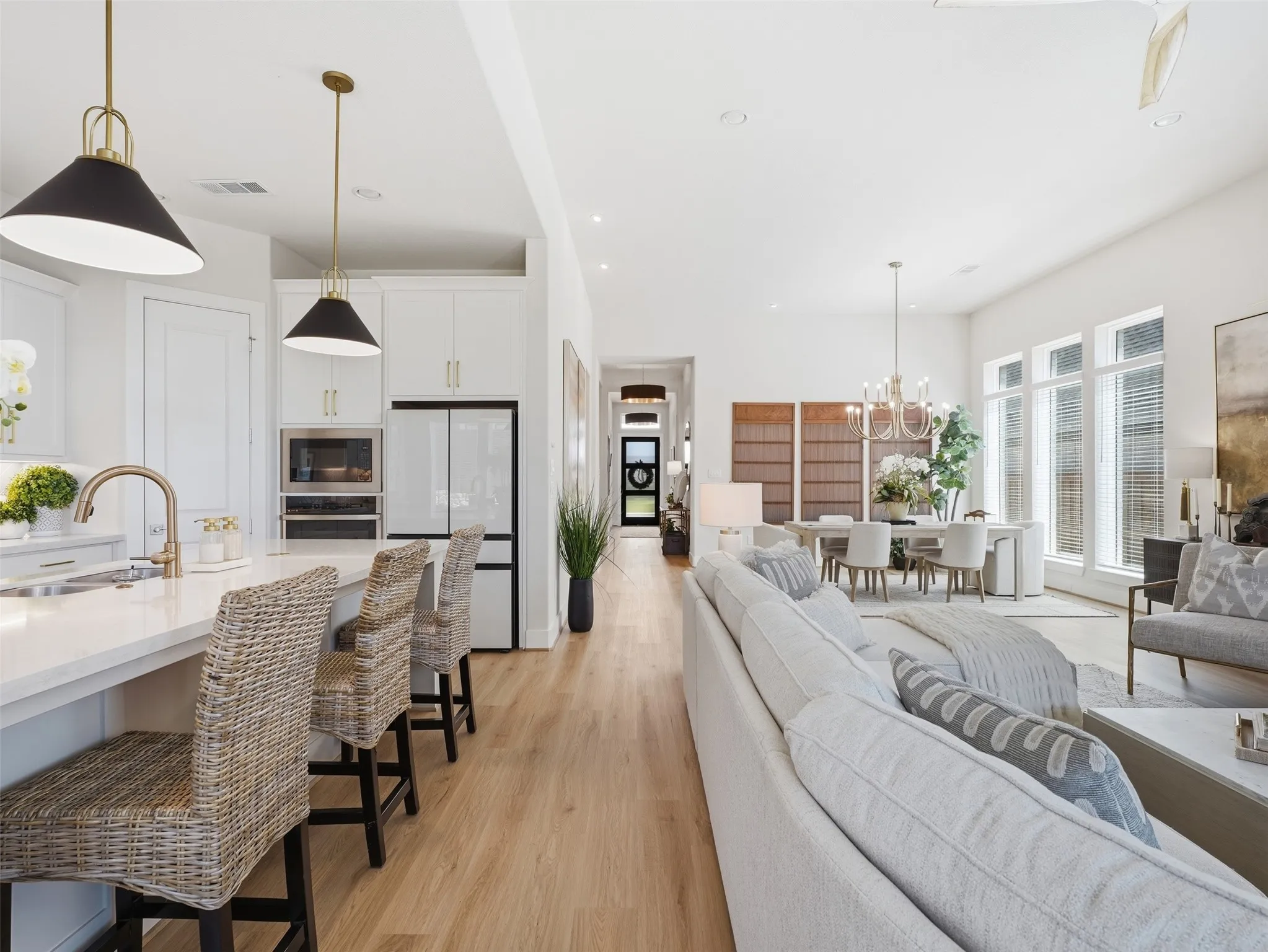 Single Family Residence For Sale in Ellis County , 4610 Timberdrift Street, Midlothian, Texas 76065, 4 Bedroom, 4 Bathroom, 3 Garage spaces, 2,944 Sqft, built in 2024, mls#21367173, Real Estate Agent in Midlothian, Homes For Sale in Ellis county, Homes For Sale in Midlothian, Realtor in Midlothian Texas, Real Estate Brokerage Independent Realty Texas, Luminita Cordes Realtor