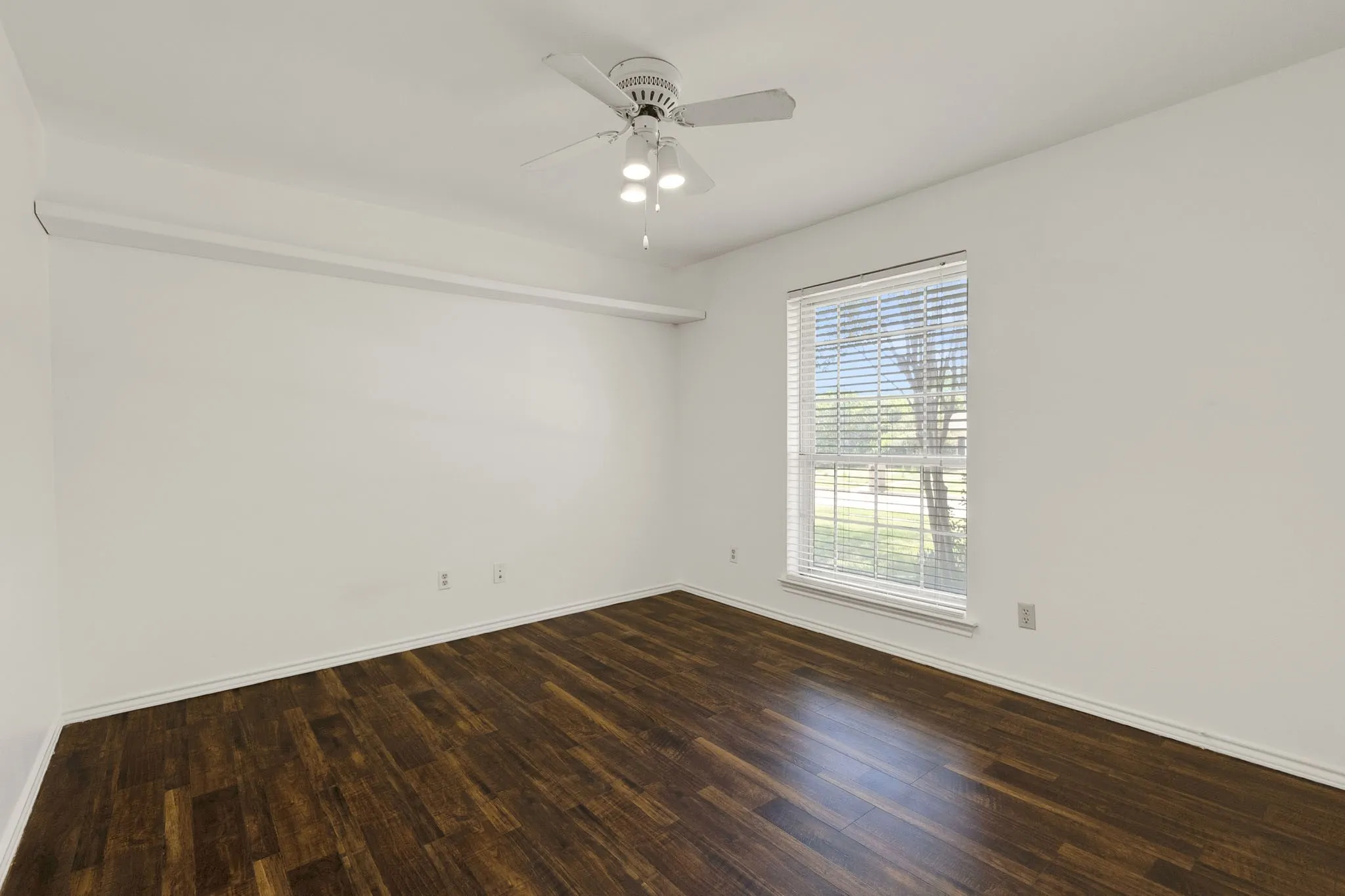 Single Family Residence For Rent in Collin County , 2207 Glen Forest Lane, Plano, Texas 75023, 3 Bedroom, 2 Bathroom, 2 Garage spaces, 1,799 Sqft, built in 1975, mls#21367132, Real Estate Agent in Plano, Homes For Rent in Collin county, Homes For Rent in Plano, Realtor in Plano Texas, Real Estate Brokerage Independent Realty Texas, Luminita Cordes Realtor