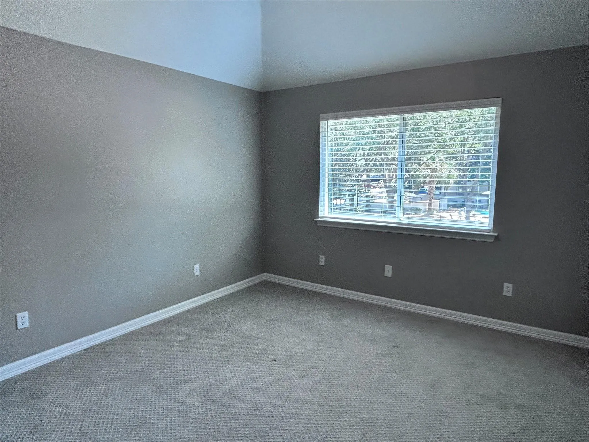 Single Family Residence For Rent in Dallas County , 2634 Lakeforest Court, Dallas, Texas 75214, 4 Bedroom, 3 Bathroom, 2 Garage spaces, 2,354 Sqft, built in 1994, mls#21367178, Real Estate Agent in Dallas, Homes For Rent in Dallas county, Homes For Rent in Dallas, Realtor in Dallas Texas, Real Estate Brokerage Independent Realty Texas, Luminita Cordes Realtor