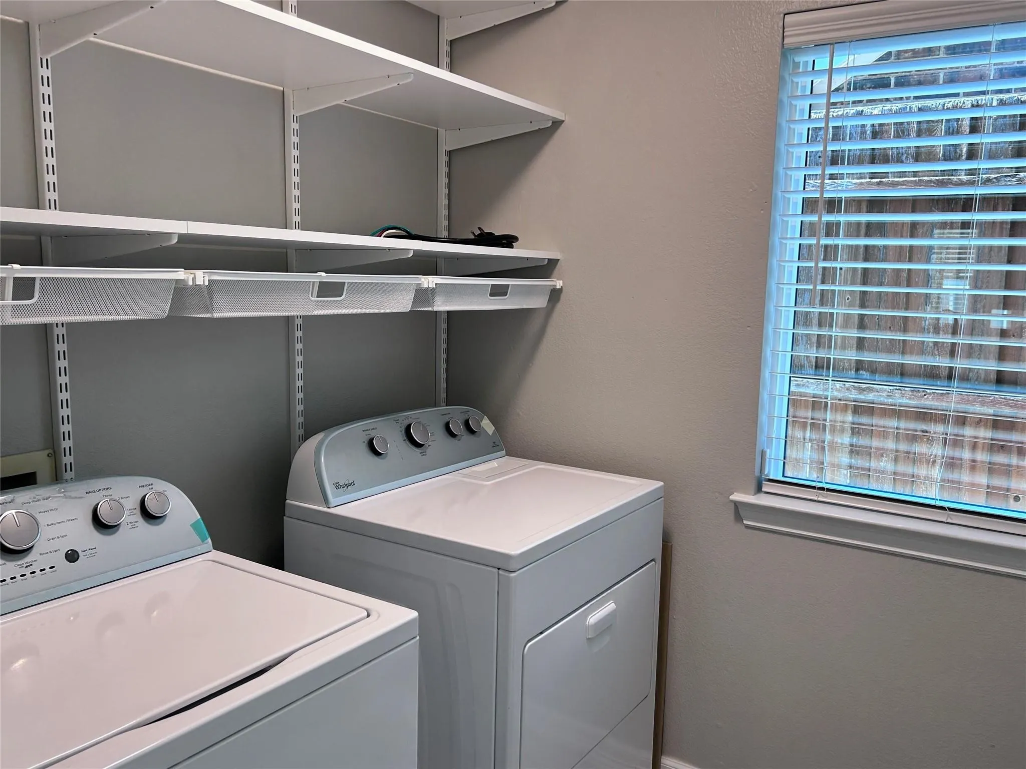 Single Family Residence For Rent in Dallas County , 2634 Lakeforest Court, Dallas, Texas 75214, 4 Bedroom, 3 Bathroom, 2 Garage spaces, 2,354 Sqft, built in 1994, mls#21367178, Real Estate Agent in Dallas, Homes For Rent in Dallas county, Homes For Rent in Dallas, Realtor in Dallas Texas, Real Estate Brokerage Independent Realty Texas, Luminita Cordes Realtor