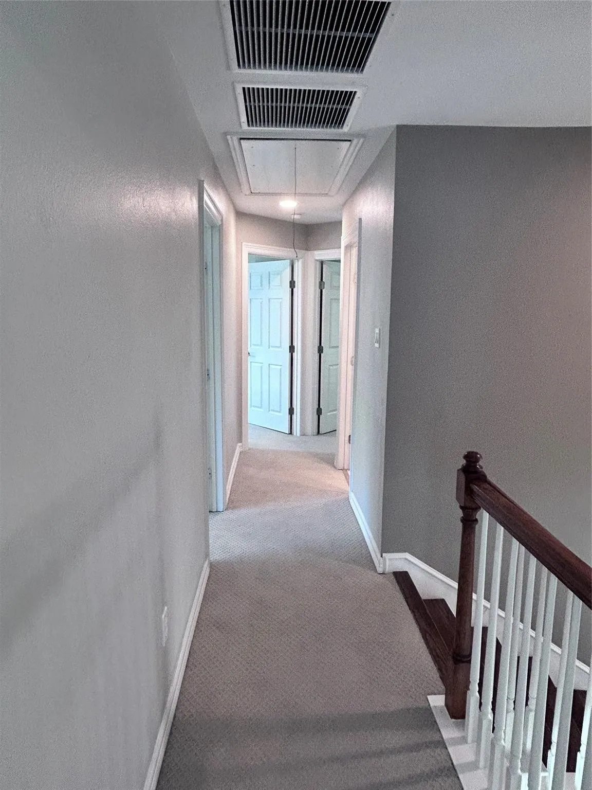 Single Family Residence For Rent in Dallas County , 2634 Lakeforest Court, Dallas, Texas 75214, 4 Bedroom, 3 Bathroom, 2 Garage spaces, 2,354 Sqft, built in 1994, mls#21367178, Real Estate Agent in Dallas, Homes For Rent in Dallas county, Homes For Rent in Dallas, Realtor in Dallas Texas, Real Estate Brokerage Independent Realty Texas, Luminita Cordes Realtor