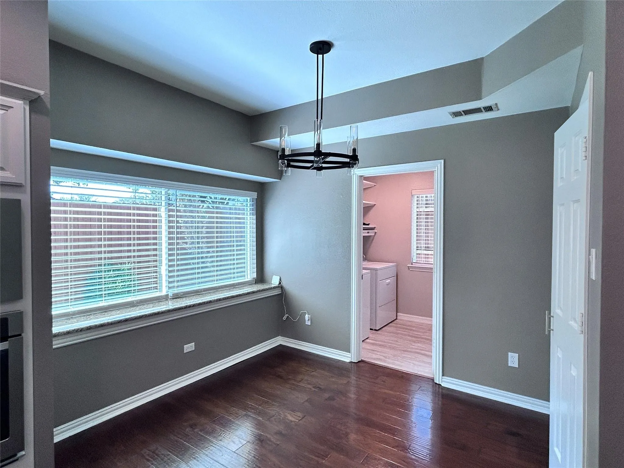 Single Family Residence For Rent in Dallas County , 2634 Lakeforest Court, Dallas, Texas 75214, 4 Bedroom, 3 Bathroom, 2 Garage spaces, 2,354 Sqft, built in 1994, mls#21367178, Real Estate Agent in Dallas, Homes For Rent in Dallas county, Homes For Rent in Dallas, Realtor in Dallas Texas, Real Estate Brokerage Independent Realty Texas, Luminita Cordes Realtor