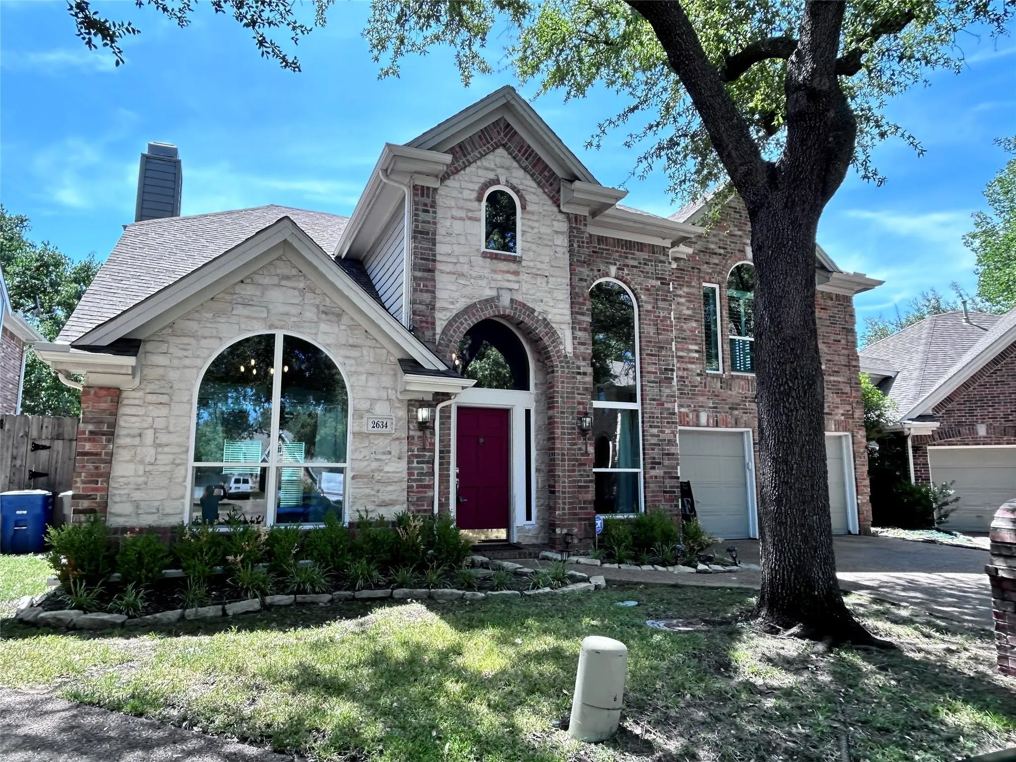 Single Family Residence For Rent in Dallas County , 2634 Lakeforest Court, Dallas, Texas 75214, 4 Bedroom, 3 Bathroom, 2 Garage spaces, 2,354 Sqft, built in 1994, mls#21367178, Real Estate Agent in Dallas, Homes For Rent in Dallas county, Homes For Rent in Dallas, Realtor in Dallas Texas, Real Estate Brokerage Independent Realty Texas, Luminita Cordes Realtor