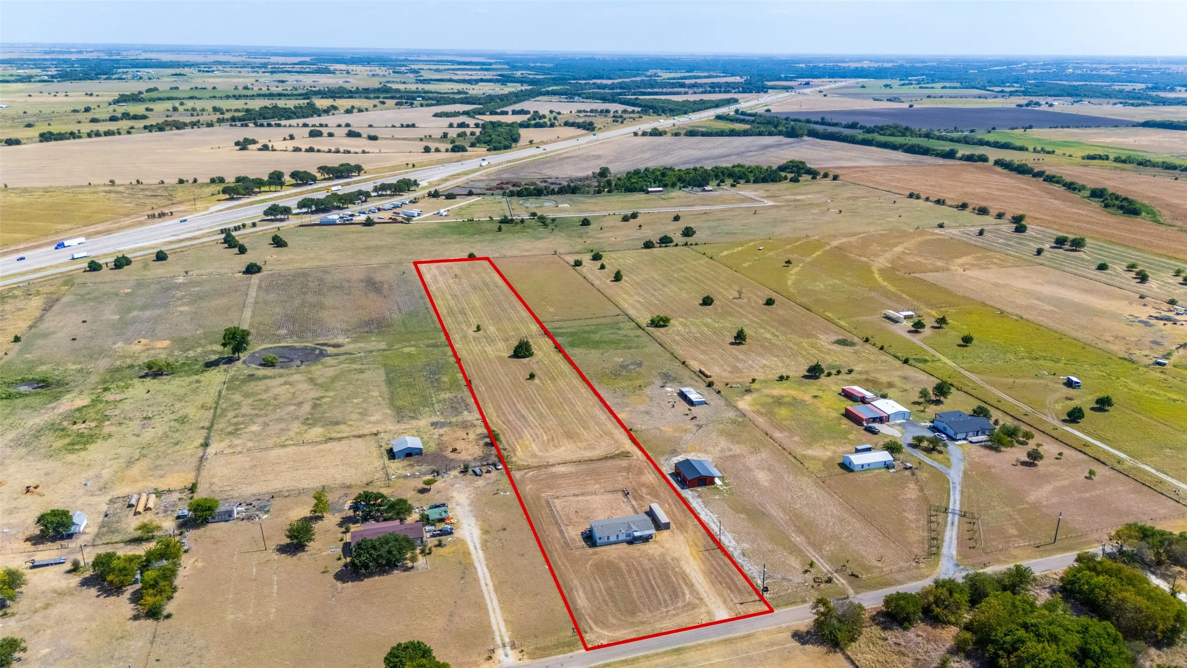 Mobile Home For Sale in Ellis County , 523 W Pecan Tree Road, Waxahachie, Texas 75167, 4 Bedroom, 2 Bathroom, Garage spaces, 1,568 Sqft, built in 1997, Price $460,000, mls#21367129, Real Estate Agent in Waxahachie, Homes For Sale in Ellis county, Homes For Sale in Waxahachie, Realtor in Waxahachie Texas, Real Estate Brokerage Independent Realty Texas, Luminita Cordes Realtor