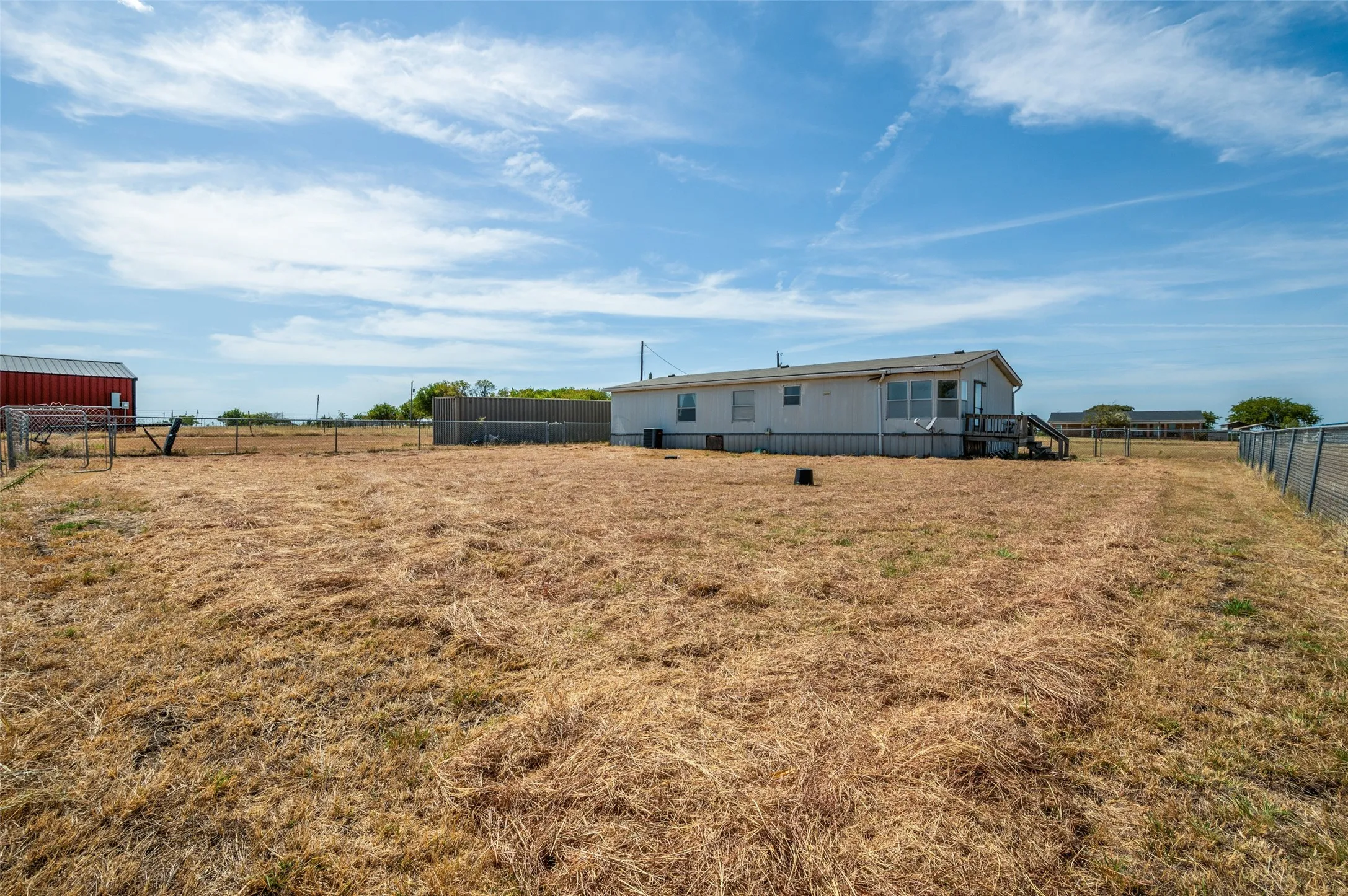Mobile Home For Sale in Ellis County , 523 W Pecan Tree Road, Waxahachie, Texas 75167, 4 Bedroom, 2 Bathroom, Garage spaces, 1,568 Sqft, built in 1997, Price $460,000, mls#21367129, Real Estate Agent in Waxahachie, Homes For Sale in Ellis county, Homes For Sale in Waxahachie, Realtor in Waxahachie Texas, Real Estate Brokerage Independent Realty Texas, Luminita Cordes Realtor