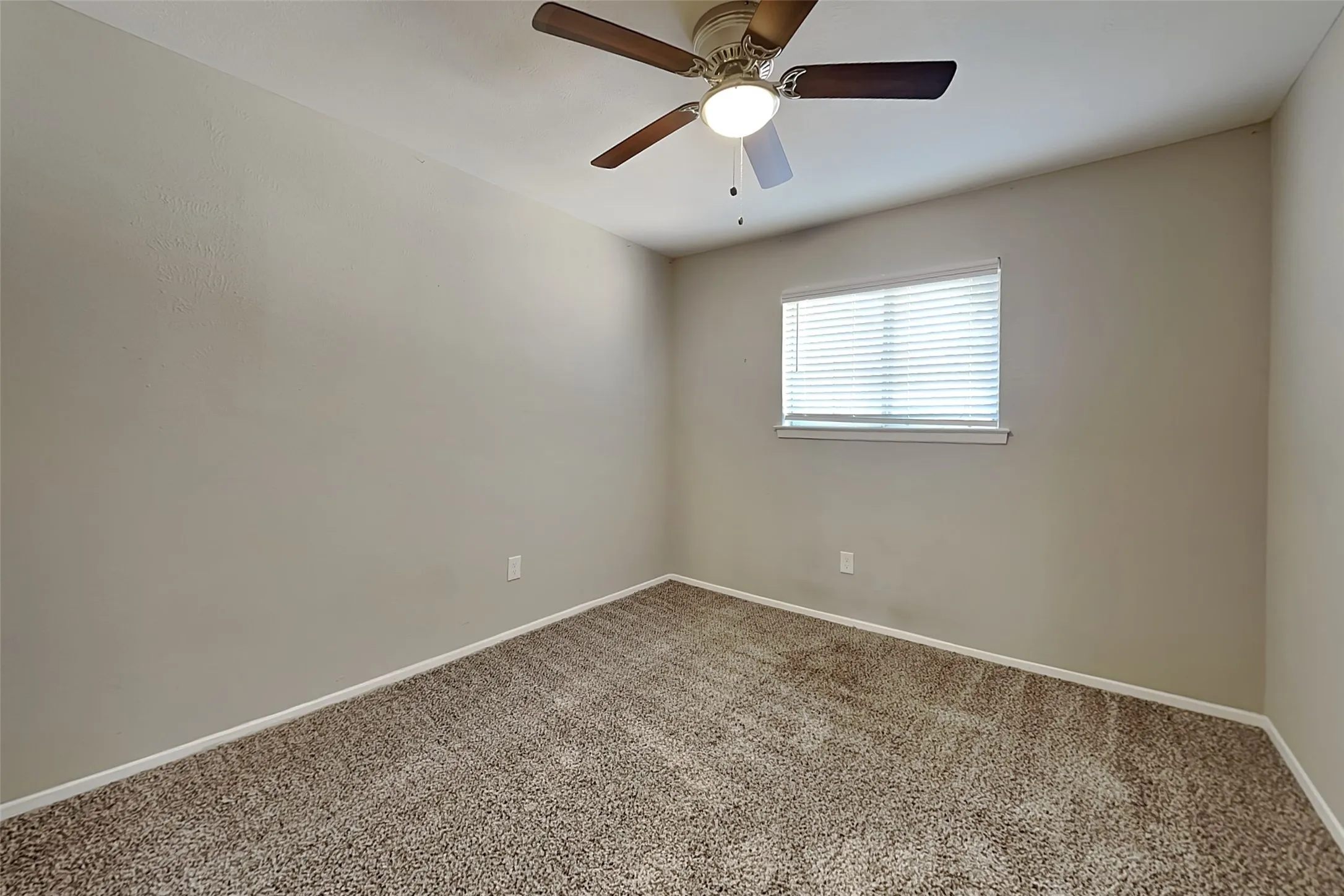 Single Family Residence For Rent in Tarrant County , 3001 Mark Drive, Arlington, Texas 76013, 3 Bedroom, 2 Bathroom, 2 Garage spaces, 1,851 Sqft, built in 1967, mls#21367186, Real Estate Agent in Arlington, Homes For Rent in Tarrant county, Homes For Rent in Arlington, Realtor in Arlington Texas, Real Estate Brokerage Independent Realty Texas, Luminita Cordes Realtor