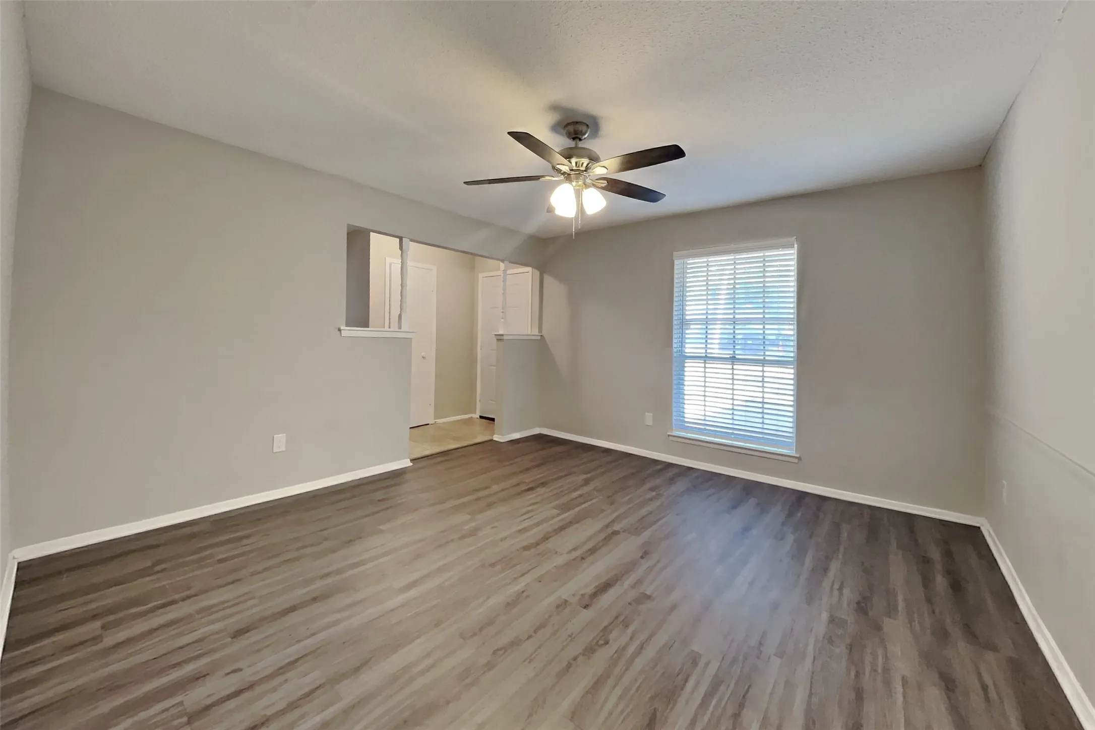 Single Family Residence For Rent in Tarrant County , 3001 Mark Drive, Arlington, Texas 76013, 3 Bedroom, 2 Bathroom, 2 Garage spaces, 1,851 Sqft, built in 1967, mls#21367186, Real Estate Agent in Arlington, Homes For Rent in Tarrant county, Homes For Rent in Arlington, Realtor in Arlington Texas, Real Estate Brokerage Independent Realty Texas, Luminita Cordes Realtor