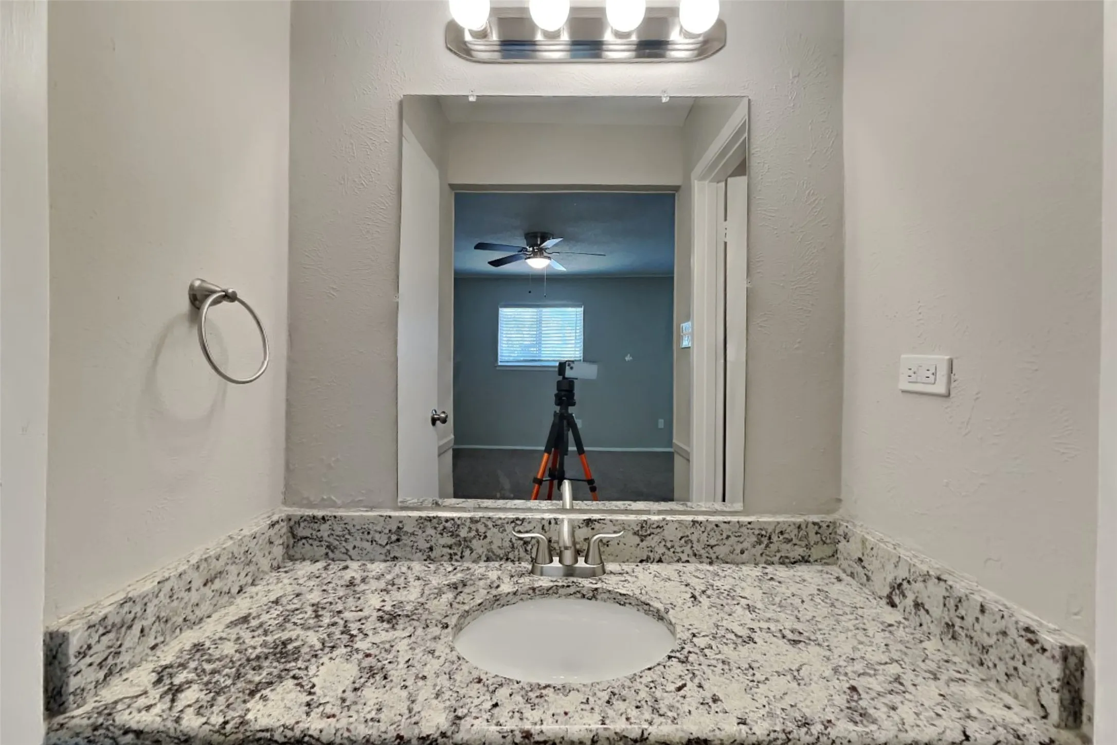Single Family Residence For Rent in Tarrant County , 3001 Mark Drive, Arlington, Texas 76013, 3 Bedroom, 2 Bathroom, 2 Garage spaces, 1,851 Sqft, built in 1967, mls#21367186, Real Estate Agent in Arlington, Homes For Rent in Tarrant county, Homes For Rent in Arlington, Realtor in Arlington Texas, Real Estate Brokerage Independent Realty Texas, Luminita Cordes Realtor