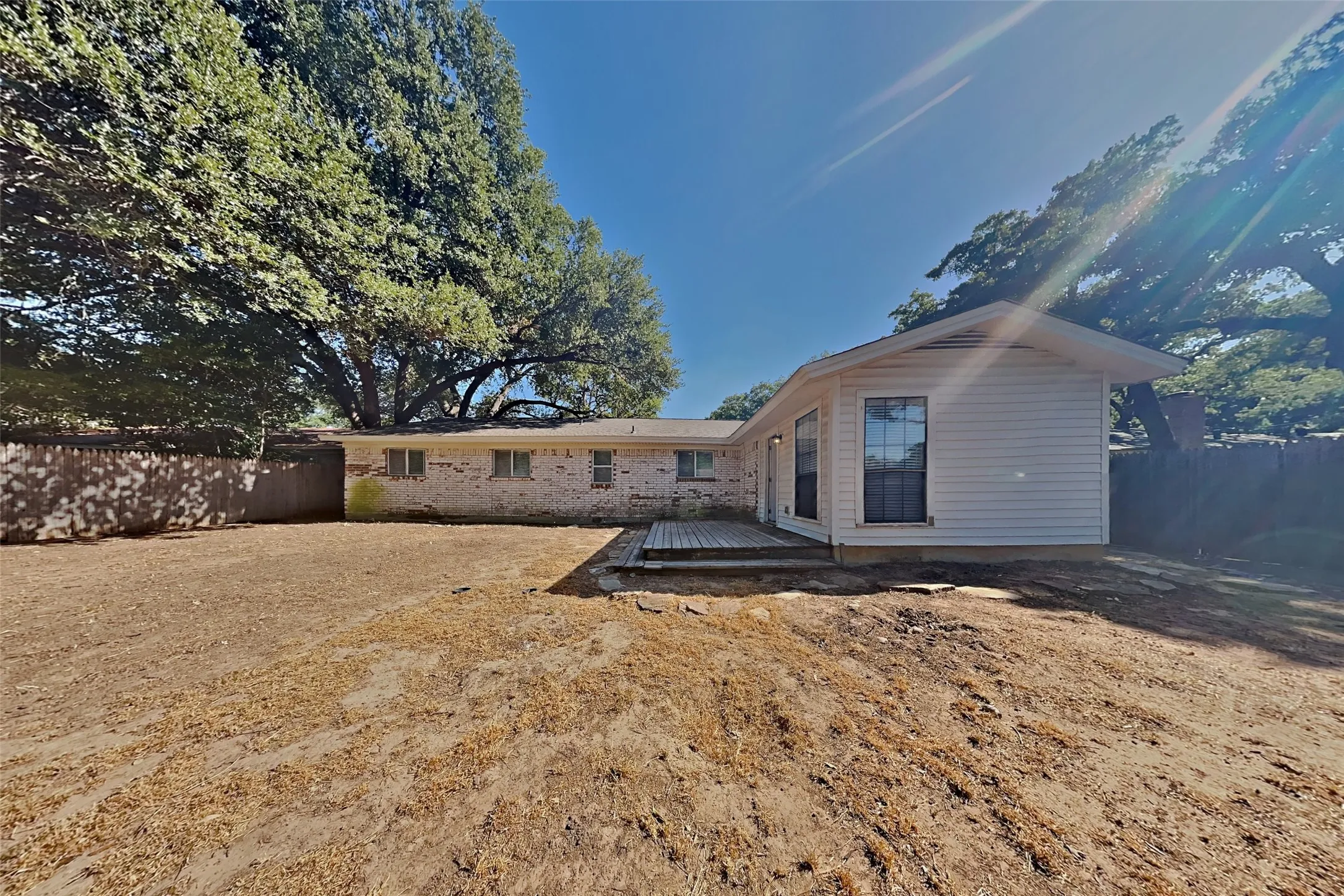 Single Family Residence For Rent in Tarrant County , 3001 Mark Drive, Arlington, Texas 76013, 3 Bedroom, 2 Bathroom, 2 Garage spaces, 1,851 Sqft, built in 1967, mls#21367186, Real Estate Agent in Arlington, Homes For Rent in Tarrant county, Homes For Rent in Arlington, Realtor in Arlington Texas, Real Estate Brokerage Independent Realty Texas, Luminita Cordes Realtor