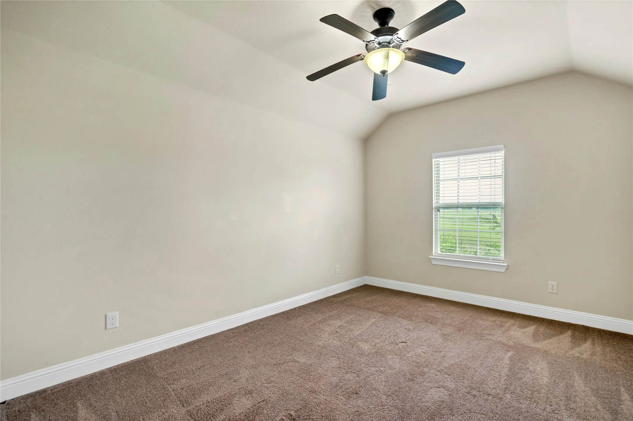 Single Family Residence For Rent in Collin County , 3612 Bright Star Way, Plano, Texas 75074, 5 Bedroom, 4 Bathroom, 2 Garage spaces, 3,363 Sqft, built in 2013, mls#21367198, Real Estate Agent in Plano, Homes For Rent in Collin county, Homes For Rent in Plano, Realtor in Plano Texas, Real Estate Brokerage Independent Realty Texas, Luminita Cordes Realtor