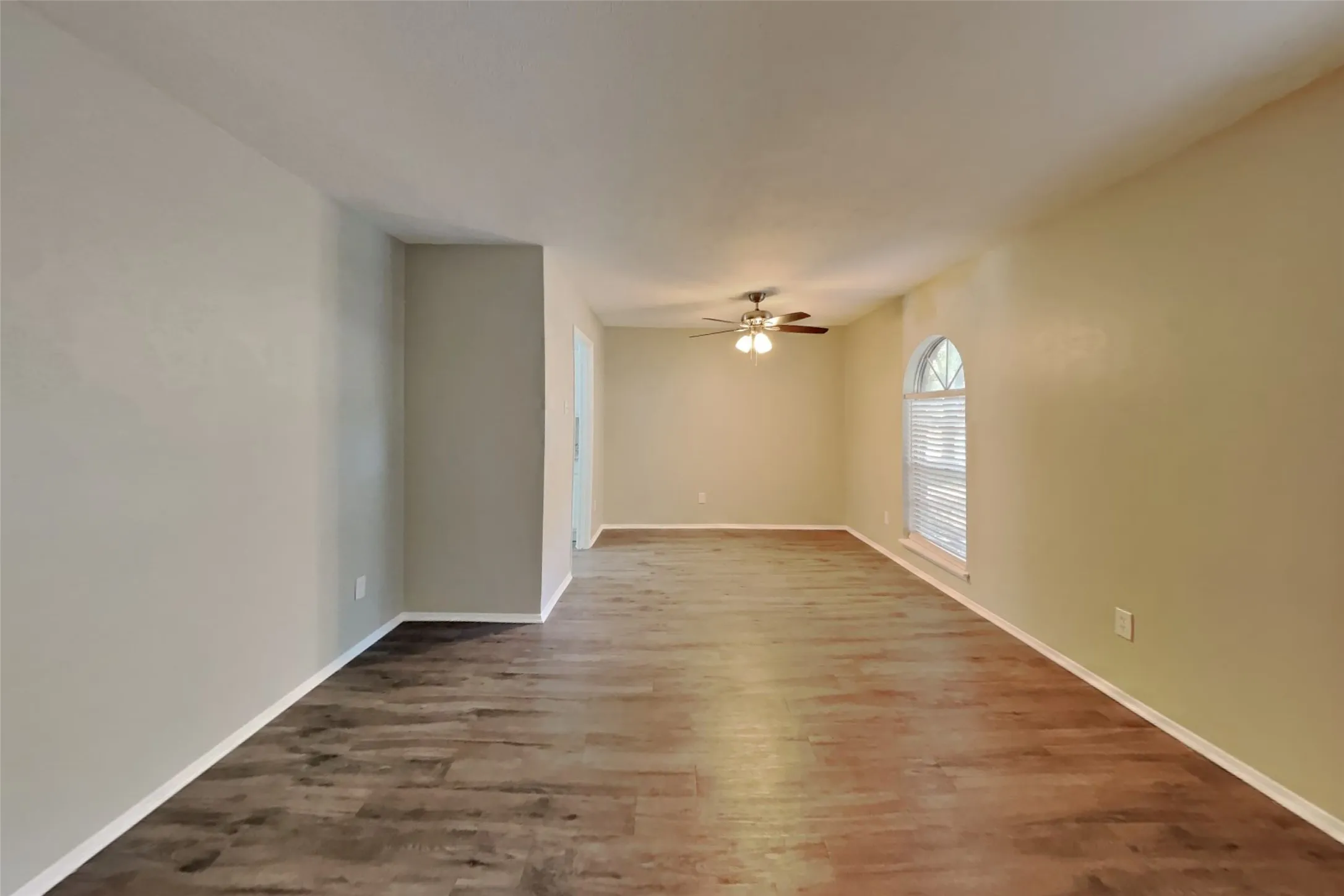 Single Family Residence For Rent in Collin County , 941 Whitehall Drive, Plano, Texas 75023, 3 Bedroom, 2 Bathroom, 2 Garage spaces, 1,744 Sqft, built in 1975, mls#21367197, Real Estate Agent in Plano, Homes For Rent in Collin county, Homes For Rent in Plano, Realtor in Plano Texas, Real Estate Brokerage Independent Realty Texas, Luminita Cordes Realtor