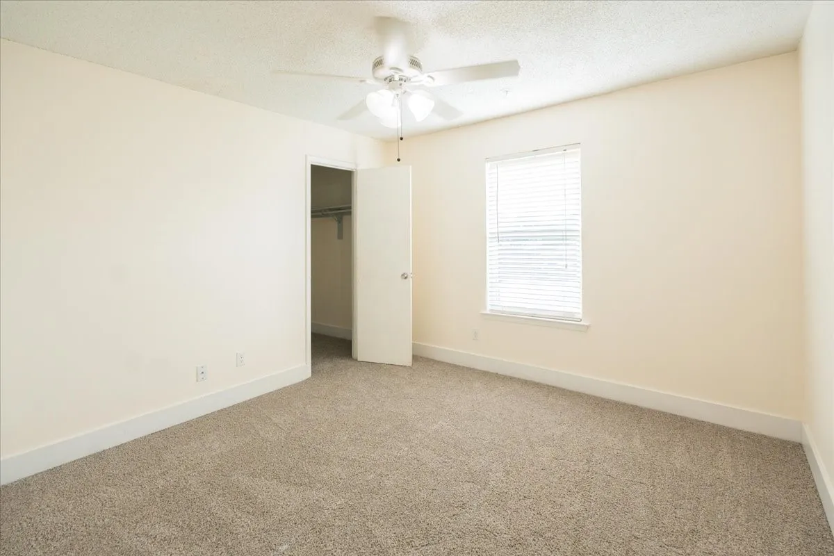 Condominium For Rent in Dallas County , 2200 E Trinity Mills Road 516, Carrollton, Texas 75006, 2 Bedroom, 1 Bathroom, Garage spaces, 799 Sqft, built in 1980, mls#21363308, Real Estate Agent in Carrollton, Homes For Rent in Dallas county, Homes For Rent in Carrollton, Realtor in Carrollton Texas, Real Estate Brokerage Independent Realty Texas, Luminita Cordes Realtor