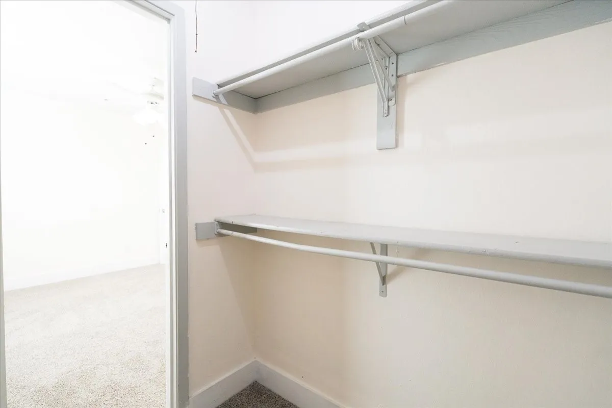 Condominium For Rent in Dallas County , 2200 E Trinity Mills Road 516, Carrollton, Texas 75006, 2 Bedroom, 1 Bathroom, Garage spaces, 799 Sqft, built in 1980, mls#21363308, Real Estate Agent in Carrollton, Homes For Rent in Dallas county, Homes For Rent in Carrollton, Realtor in Carrollton Texas, Real Estate Brokerage Independent Realty Texas, Luminita Cordes Realtor