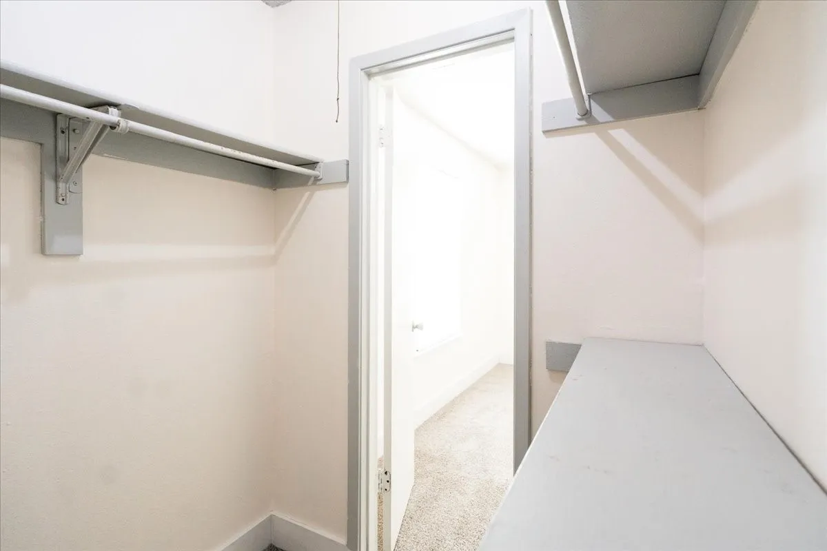 Condominium For Rent in Dallas County , 2200 E Trinity Mills Road 516, Carrollton, Texas 75006, 2 Bedroom, 1 Bathroom, Garage spaces, 799 Sqft, built in 1980, mls#21363308, Real Estate Agent in Carrollton, Homes For Rent in Dallas county, Homes For Rent in Carrollton, Realtor in Carrollton Texas, Real Estate Brokerage Independent Realty Texas, Luminita Cordes Realtor