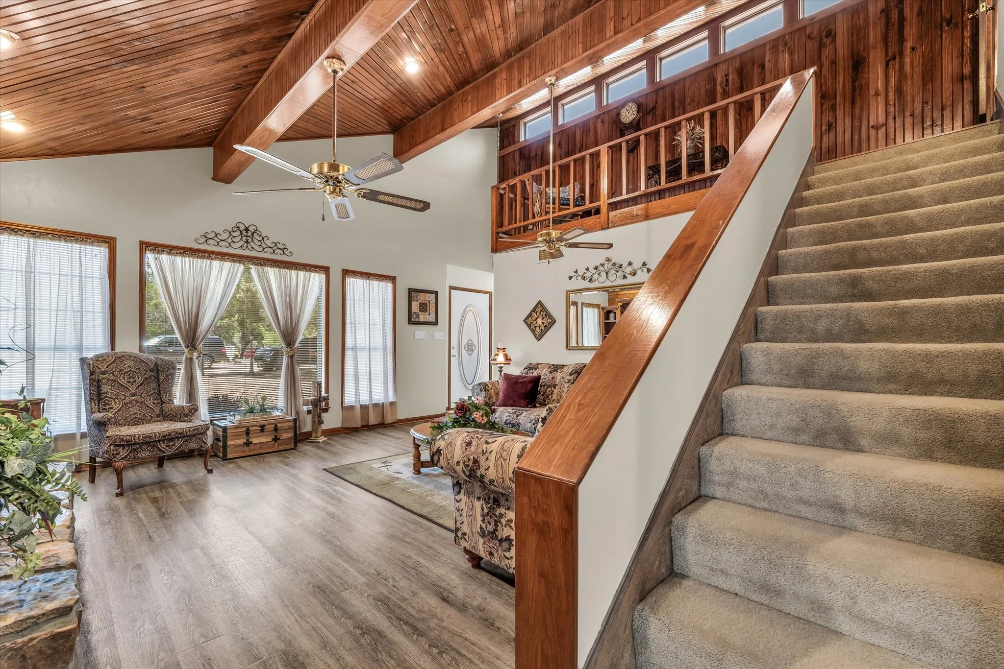 Single Family Residence For Sale in Mc Lennan County , 1438 Bend Of The Bosque Road, China Spring, Texas 76633, 4 Bedroom, 3 Bathroom, 2 Garage spaces, 2,297 Sqft, built in 1987, mls#21365763, Real Estate Agent in China Spring, Homes For Sale in Mc Lennan county, Homes For Sale in China Spring, Realtor in China Spring Texas, Real Estate Brokerage Independent Realty Texas, Luminita Cordes Realtor