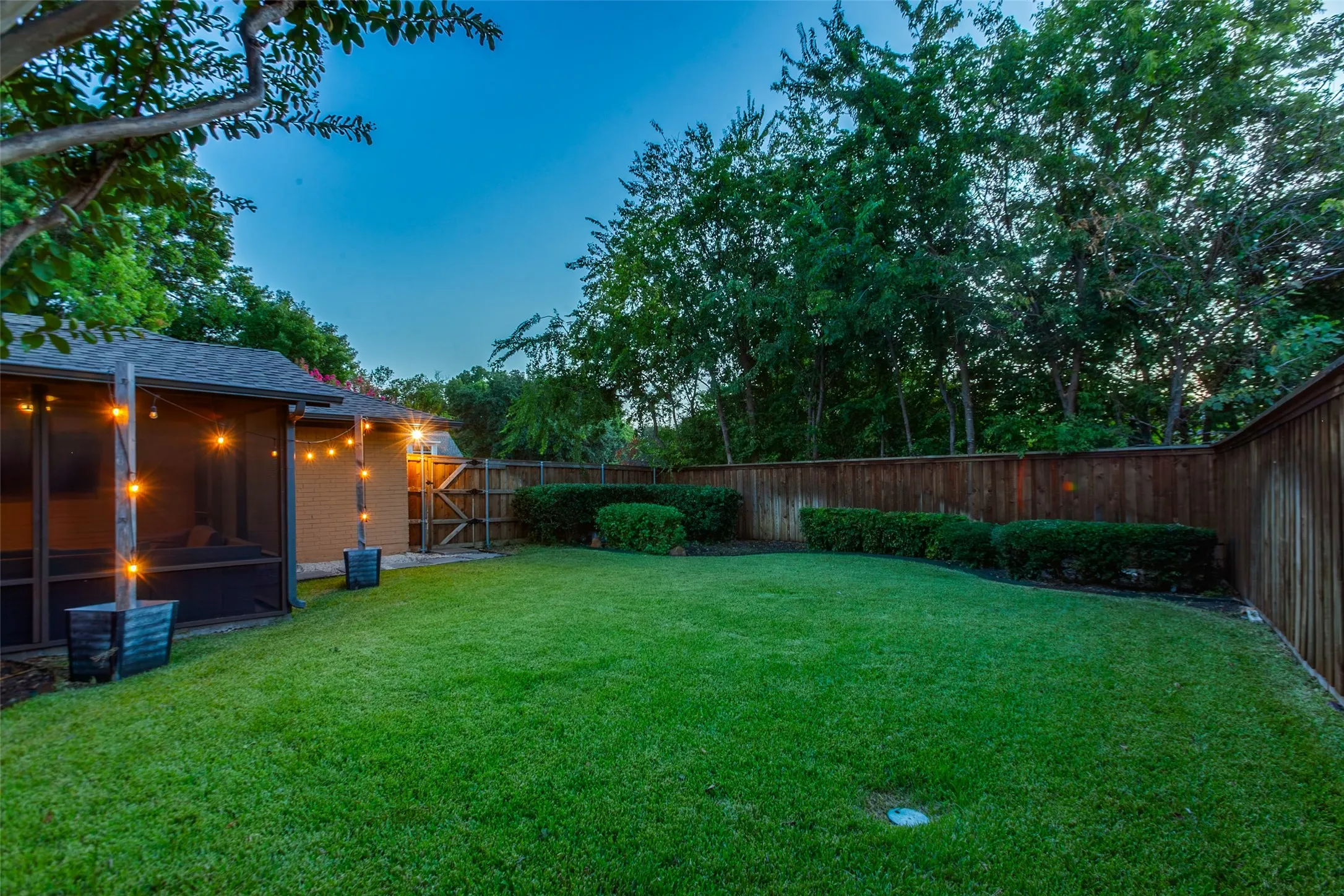 Single Family Residence For Sale in Collin County , 2901 Deep Valley Trail, Plano, Texas 75075, 3 Bedroom, 2 Bathroom, 2 Garage spaces, 1,988 Sqft, built in 1972, mls#21366648, Real Estate Agent in Plano, Homes For Sale in Collin county, Homes For Sale in Plano, Realtor in Plano Texas, Real Estate Brokerage Independent Realty Texas, Luminita Cordes Realtor