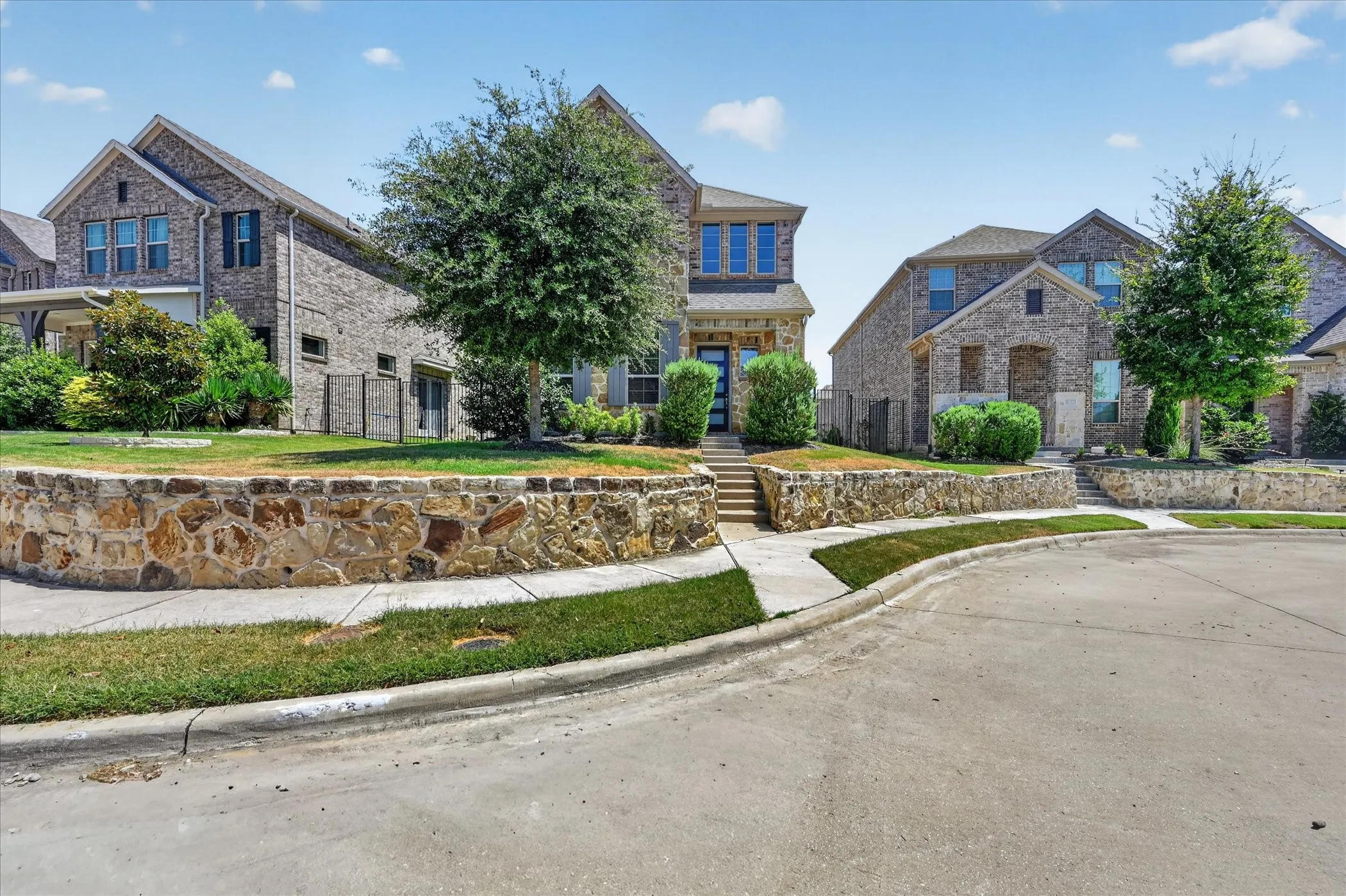Single Family Residence For Rent in Collin County , 1381 Elaine Drive, Allen, Texas 75013, 3 Bedroom, 3 Bathroom, 2 Garage spaces, 1,892 Sqft, built in 2019, mls#21367220, Real Estate Agent in Allen, Homes For Rent in Collin county, Homes For Rent in Allen, Realtor in Allen Texas, Real Estate Brokerage Independent Realty Texas, Luminita Cordes Realtor