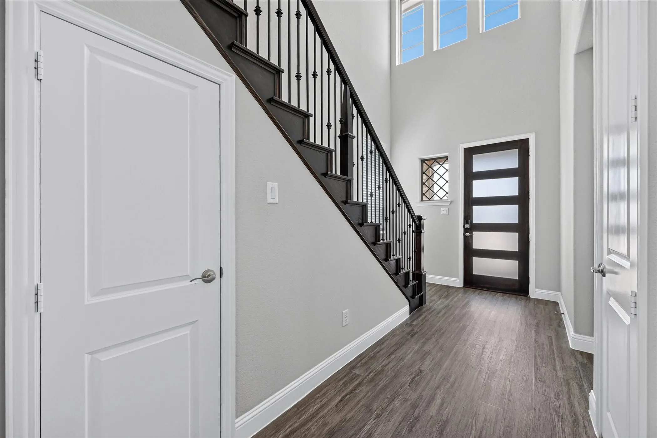 Single Family Residence For Rent in Collin County , 1381 Elaine Drive, Allen, Texas 75013, 3 Bedroom, 3 Bathroom, 2 Garage spaces, 1,892 Sqft, built in 2019, mls#21367220, Real Estate Agent in Allen, Homes For Rent in Collin county, Homes For Rent in Allen, Realtor in Allen Texas, Real Estate Brokerage Independent Realty Texas, Luminita Cordes Realtor