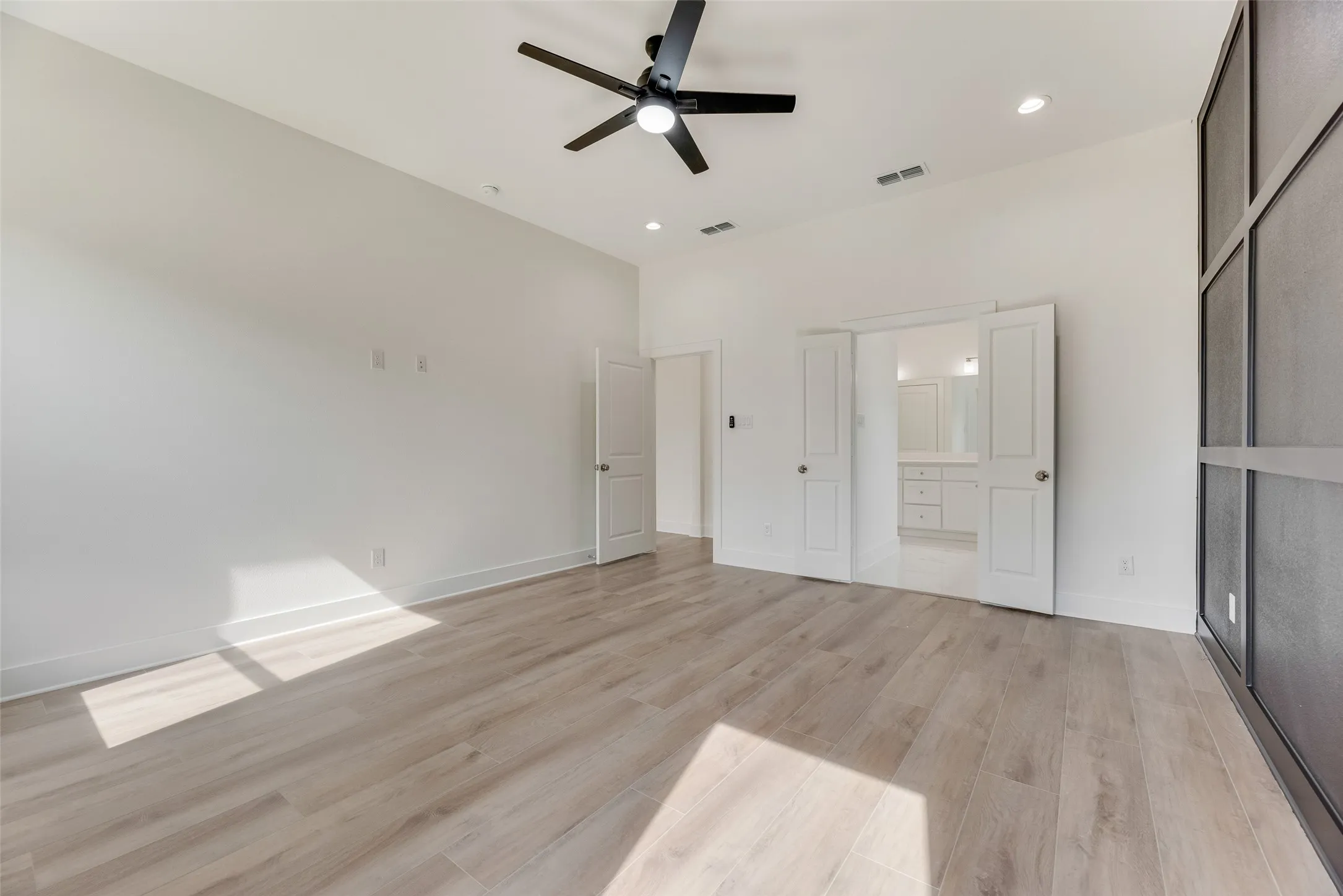 Single Family Residence For Sale in Dallas County , 1314 Hendricks Avenue, Dallas, Texas 75216, 4 Bedroom, 2 Bathroom, 2 Garage spaces, 1,826 Sqft, built in 2026, Price $389,900, mls#21363251, Real Estate Agent in Dallas, Homes For Sale in Dallas county, Homes For Sale in Dallas, Realtor in Dallas Texas, Real Estate Brokerage Independent Realty Texas, Luminita Cordes Realtor