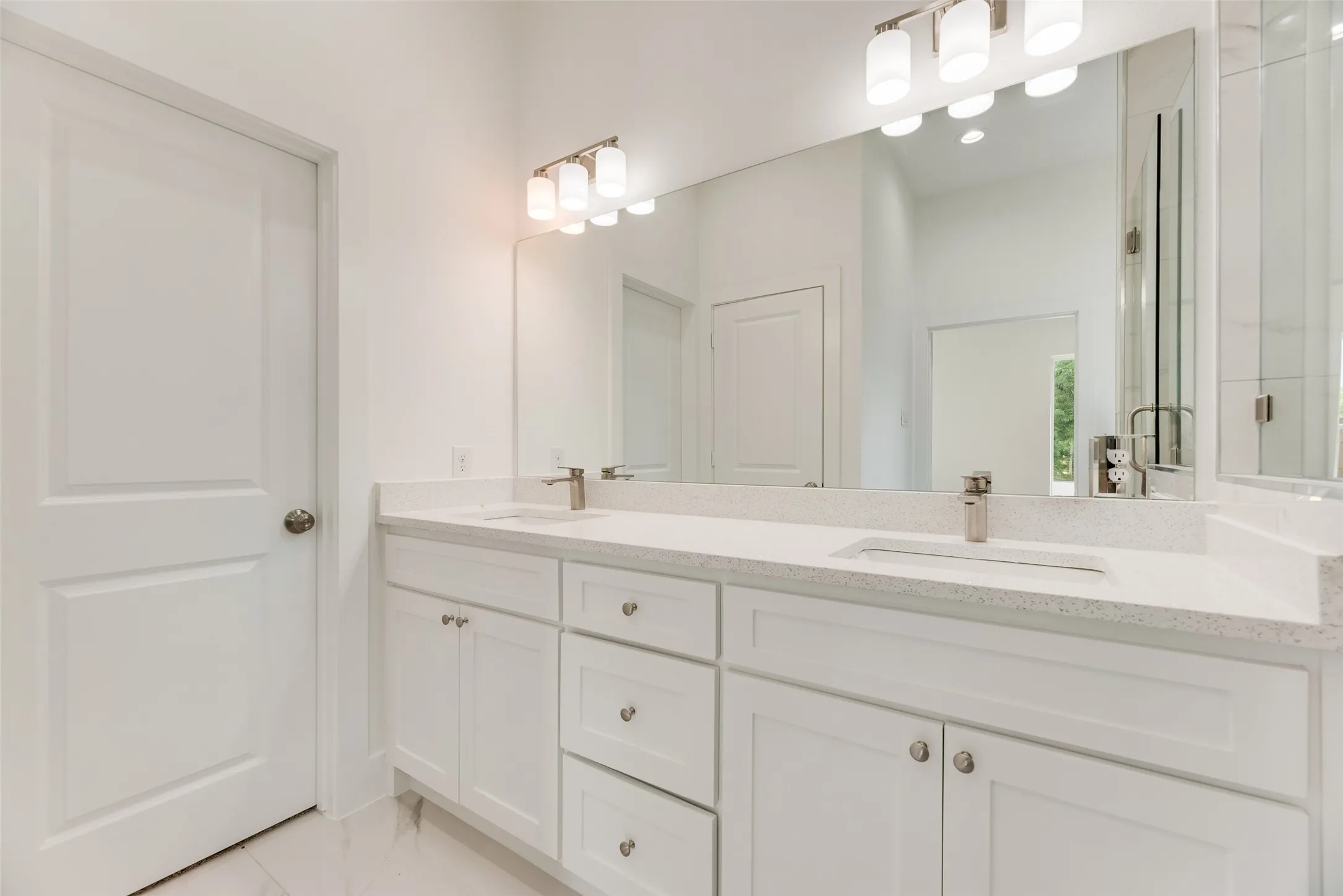 Single Family Residence For Sale in Dallas County , 1314 Hendricks Avenue, Dallas, Texas 75216, 4 Bedroom, 2 Bathroom, 2 Garage spaces, 1,826 Sqft, built in 2026, Price $389,900, mls#21363251, Real Estate Agent in Dallas, Homes For Sale in Dallas county, Homes For Sale in Dallas, Realtor in Dallas Texas, Real Estate Brokerage Independent Realty Texas, Luminita Cordes Realtor