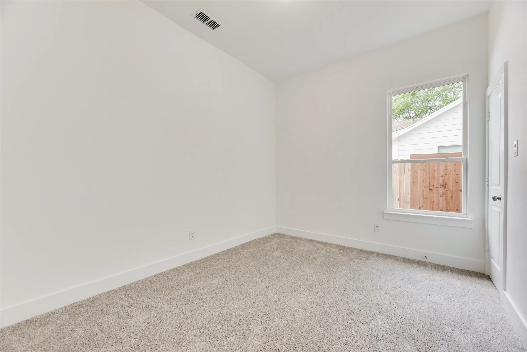 Single Family Residence For Sale in Dallas County , 1314 Hendricks Avenue, Dallas, Texas 75216, 4 Bedroom, 2 Bathroom, 2 Garage spaces, 1,826 Sqft, built in 2026, Price $389,900, mls#21363251, Real Estate Agent in Dallas, Homes For Sale in Dallas county, Homes For Sale in Dallas, Realtor in Dallas Texas, Real Estate Brokerage Independent Realty Texas, Luminita Cordes Realtor