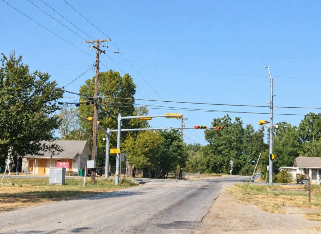 Facing West on FM Rd. 917