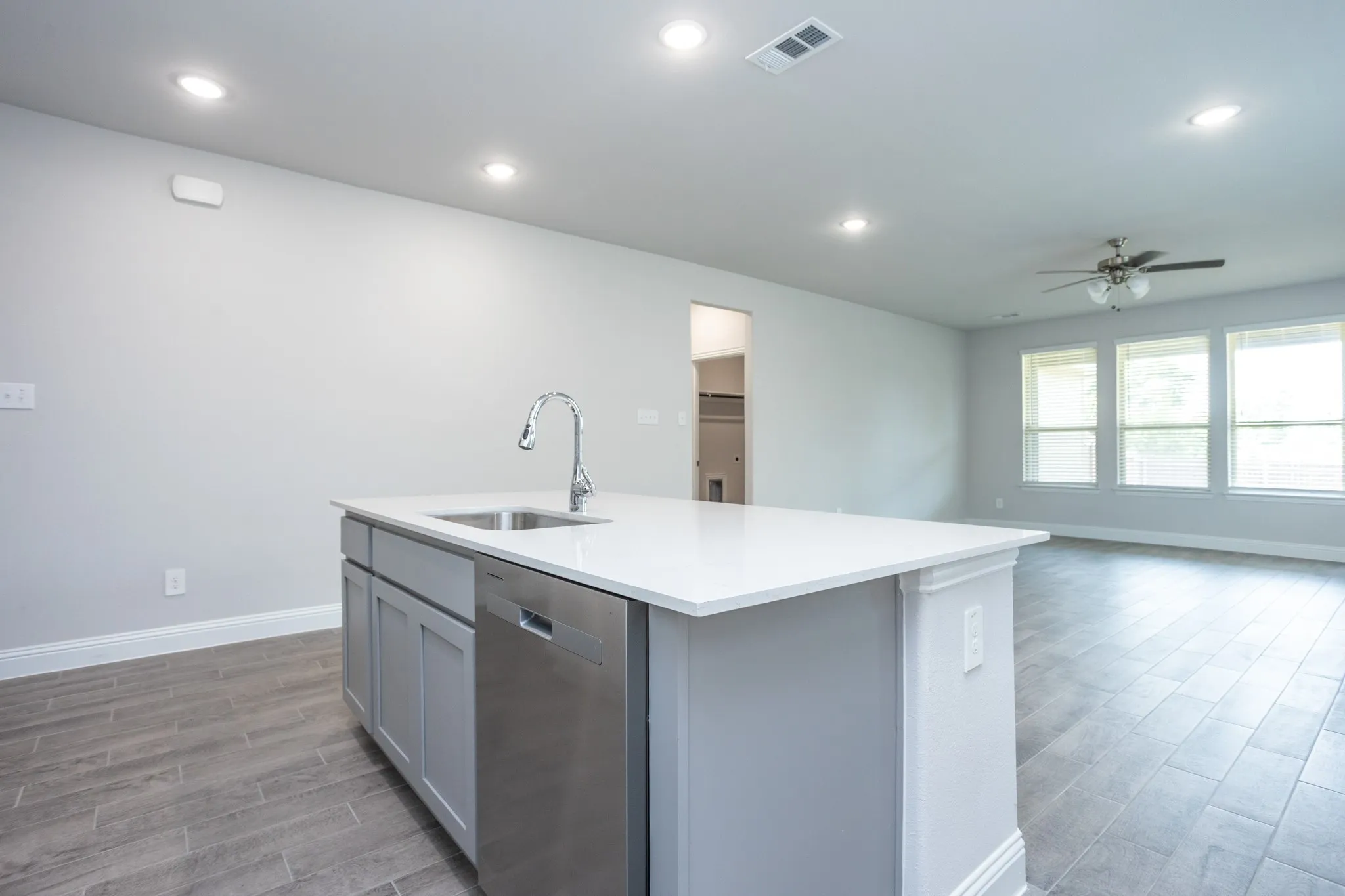 Single Family Residence For Sale in Dallas County , 1557 Addison Drive, Lancaster, Texas 75134, 3 Bedroom, 2 Bathroom, 2 Garage spaces, 1,837 Sqft, built in 2022, mls#21367226, Real Estate Agent in Lancaster, Homes For Sale in Dallas county, Homes For Sale in Lancaster, Realtor in Lancaster Texas, Real Estate Brokerage Independent Realty Texas, Luminita Cordes Realtor