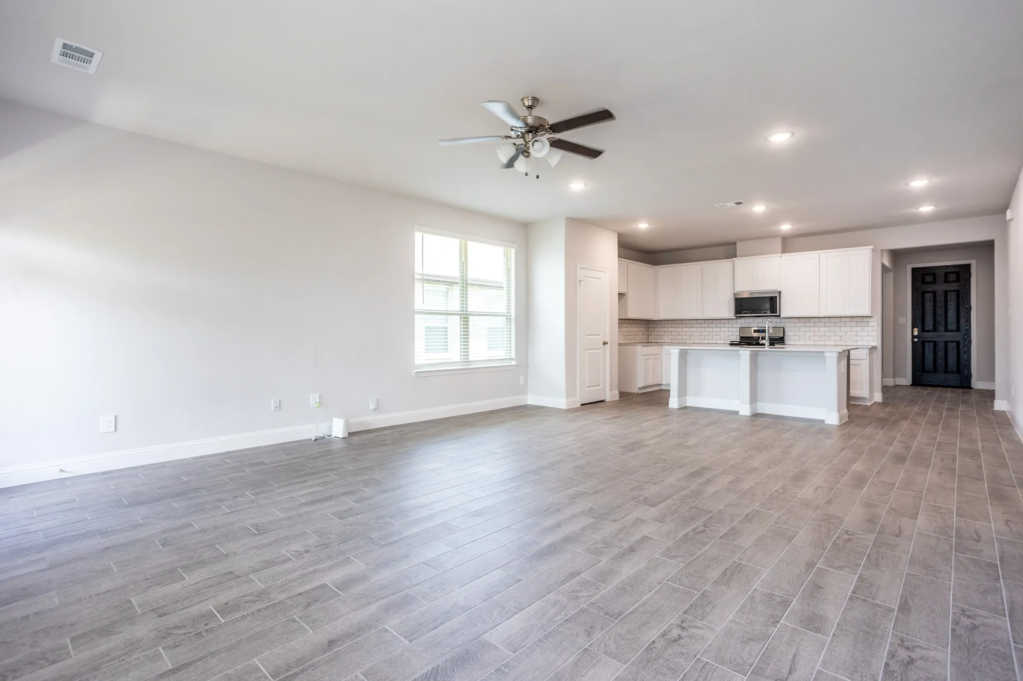 Single Family Residence For Sale in Dallas County , 1557 Addison Drive, Lancaster, Texas 75134, 3 Bedroom, 2 Bathroom, 2 Garage spaces, 1,837 Sqft, built in 2022, mls#21367226, Real Estate Agent in Lancaster, Homes For Sale in Dallas county, Homes For Sale in Lancaster, Realtor in Lancaster Texas, Real Estate Brokerage Independent Realty Texas, Luminita Cordes Realtor