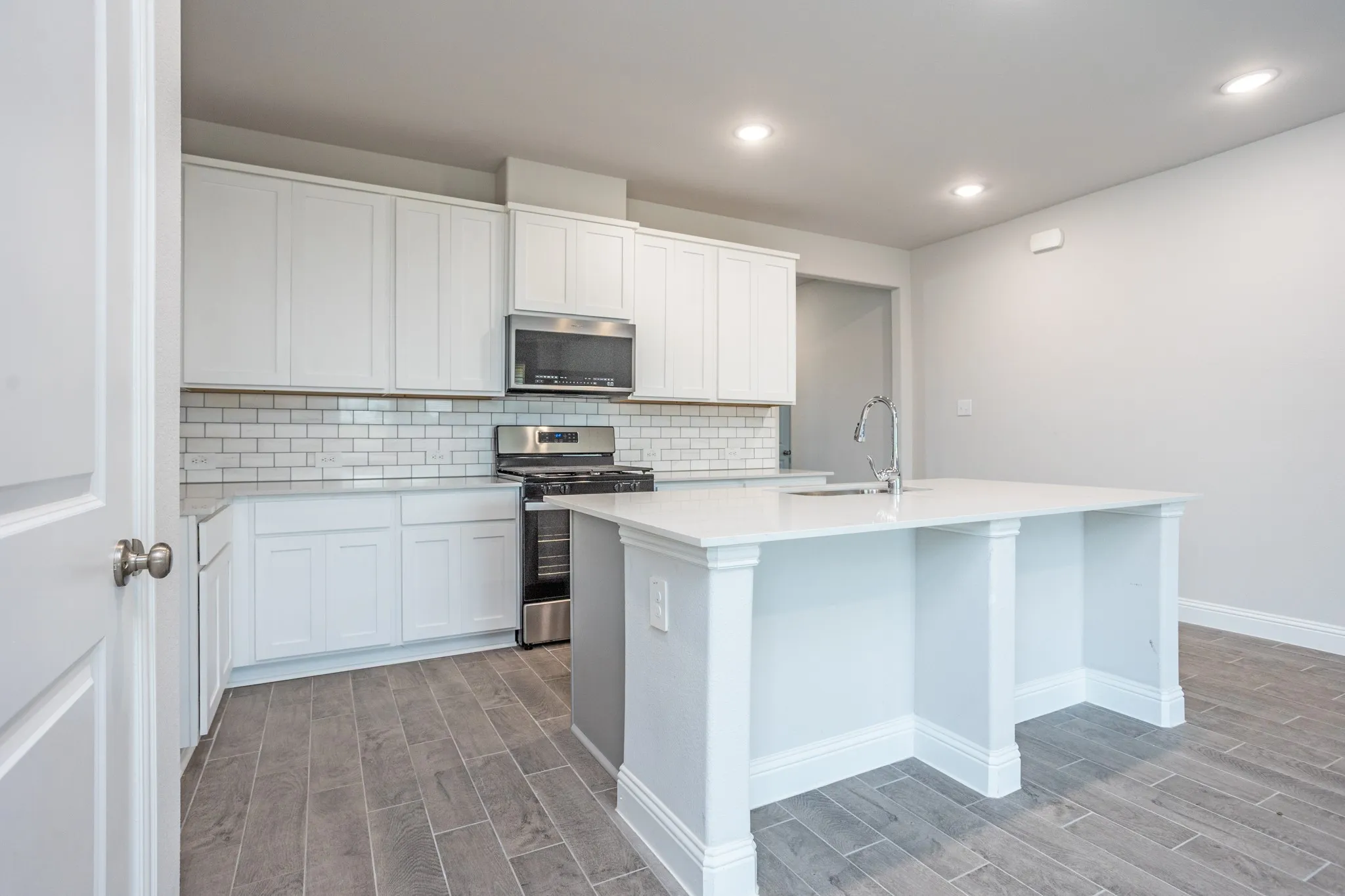 Single Family Residence For Sale in Dallas County , 1557 Addison Drive, Lancaster, Texas 75134, 3 Bedroom, 2 Bathroom, 2 Garage spaces, 1,837 Sqft, built in 2022, mls#21367226, Real Estate Agent in Lancaster, Homes For Sale in Dallas county, Homes For Sale in Lancaster, Realtor in Lancaster Texas, Real Estate Brokerage Independent Realty Texas, Luminita Cordes Realtor