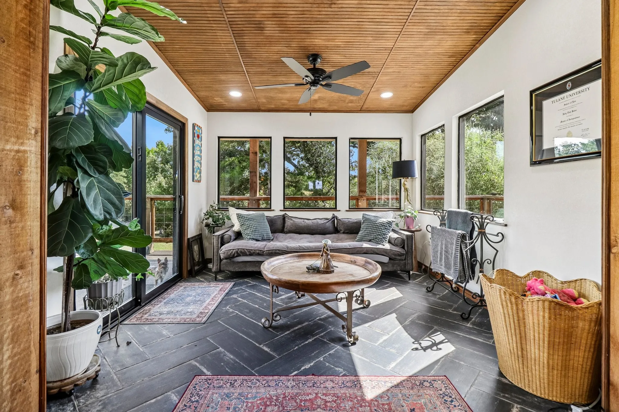 Single Family Residence For Sale in Van Zandt County , 111 Vz County Road 4133, Canton, Texas 75103, 3 Bedroom, 4 Bathroom, 3 Garage spaces, 4,035 Sqft, built in 1984, Price $748,000, mls#21366278, Real Estate Agent in Canton, Homes For Sale in Van Zandt county, Homes For Sale in Canton, Realtor in Canton Texas, Real Estate Brokerage Independent Realty Texas, Luminita Cordes Realtor