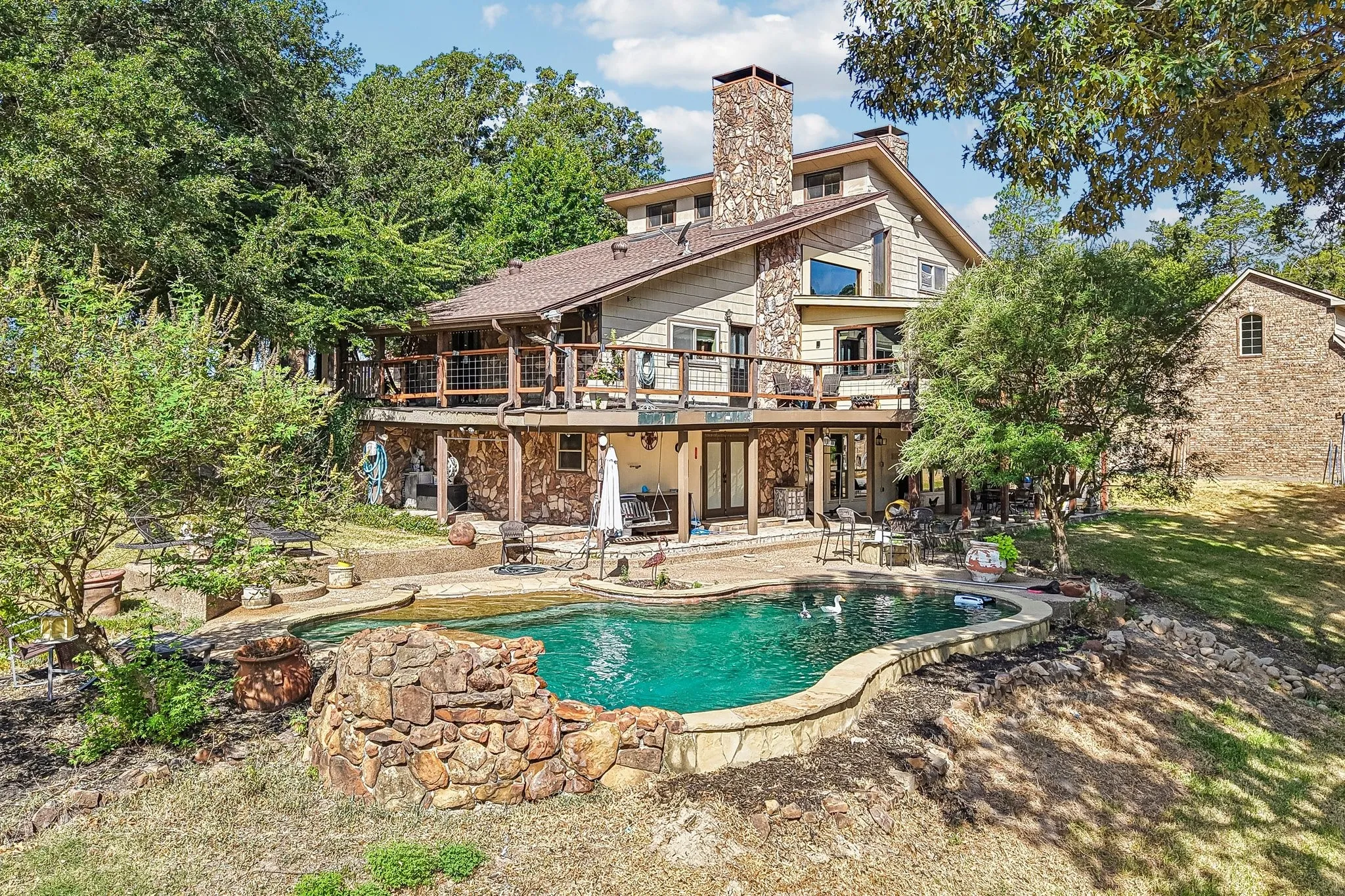 Single Family Residence For Sale in Van Zandt County , 111 Vz County Road 4133, Canton, Texas 75103, 3 Bedroom, 4 Bathroom, 3 Garage spaces, 4,035 Sqft, built in 1984, Price $748,000, mls#21366278, Real Estate Agent in Canton, Homes For Sale in Van Zandt county, Homes For Sale in Canton, Realtor in Canton Texas, Real Estate Brokerage Independent Realty Texas, Luminita Cordes Realtor
