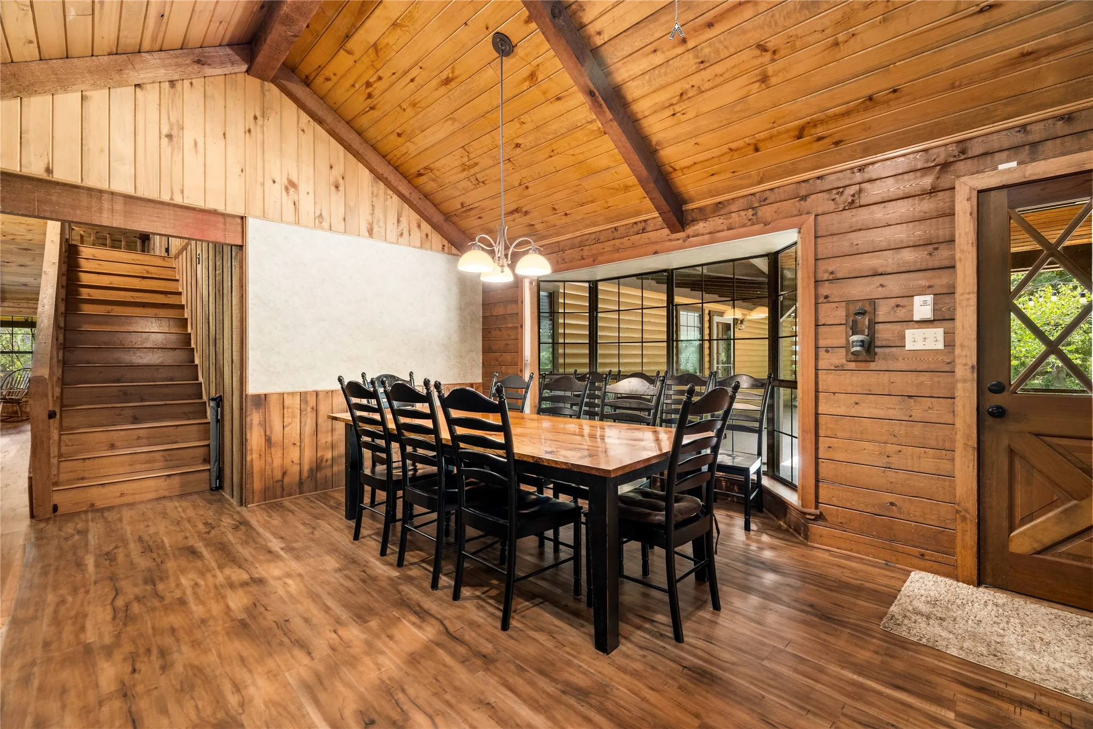 Single Family Residence For Sale in Gregg County , 782 Rosie Wady Road, Gladewater, Texas 75647, 4 Bedroom, 3 Bathroom, 2 Garage spaces, 4,254 Sqft, built in 1983, mls#21366826, Real Estate Agent in Gladewater, Homes For Sale in Gregg county, Homes For Sale in Gladewater, Realtor in Gladewater Texas, Real Estate Brokerage Independent Realty Texas, Luminita Cordes Realtor