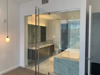 Condominium For Rent in Dallas County , 2900 Mckinnon Street 804, Dallas, Texas 75201, 2 Bedroom, 3 Bathroom, 2 Garage spaces, 1,430 Sqft, built in 2005, mls#21367089, Real Estate Agent in Dallas, Homes For Rent in Dallas county, Homes For Rent in Dallas, Realtor in Dallas Texas, Real Estate Brokerage Independent Realty Texas, Luminita Cordes Realtor