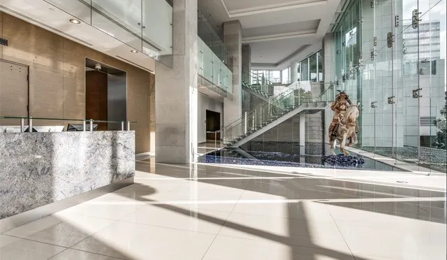 Condominium For Rent in Dallas County , 2900 Mckinnon Street 804, Dallas, Texas 75201, 2 Bedroom, 3 Bathroom, 2 Garage spaces, 1,430 Sqft, built in 2005, mls#21367089, Real Estate Agent in Dallas, Homes For Rent in Dallas county, Homes For Rent in Dallas, Realtor in Dallas Texas, Real Estate Brokerage Independent Realty Texas, Luminita Cordes Realtor