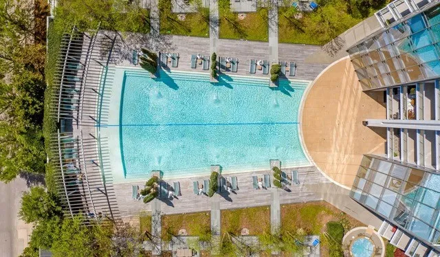 Condominium For Rent in Dallas County , 2900 Mckinnon Street 804, Dallas, Texas 75201, 2 Bedroom, 3 Bathroom, 2 Garage spaces, 1,430 Sqft, built in 2005, mls#21367089, Real Estate Agent in Dallas, Homes For Rent in Dallas county, Homes For Rent in Dallas, Realtor in Dallas Texas, Real Estate Brokerage Independent Realty Texas, Luminita Cordes Realtor