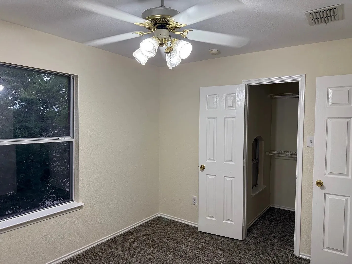Single Family Residence For Rent in Collin County , 2929 Kimbrough Lane, Mc Kinney, Texas 75071, 4 Bedroom, 3 Bathroom, 2 Garage spaces, 2,313 Sqft, built in 2013, mls#21362637, Real Estate Agent in Mc Kinney, Homes For Rent in Collin county, Homes For Rent in Mc Kinney, Realtor in Mc Kinney Texas, Real Estate Brokerage Independent Realty Texas, Luminita Cordes Realtor