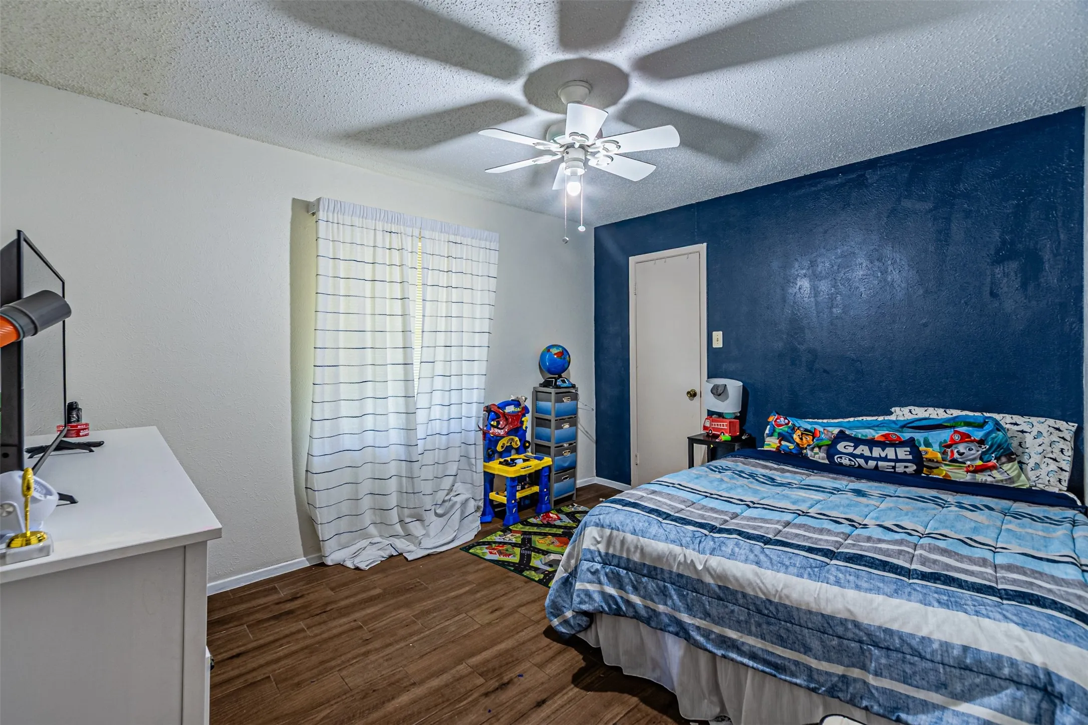 Single Family Residence For Rent in Tarrant County , 4117 Aragon Drive, Fort Worth, Texas 76133, 4 Bedroom, 2 Bathroom, 2 Garage spaces, 2,244 Sqft, built in 1973, mls#21353638, Real Estate Agent in Fort Worth, Homes For Rent in Tarrant county, Homes For Rent in Fort Worth, Realtor in Fort Worth Texas, Real Estate Brokerage Independent Realty Texas, Luminita Cordes Realtor
