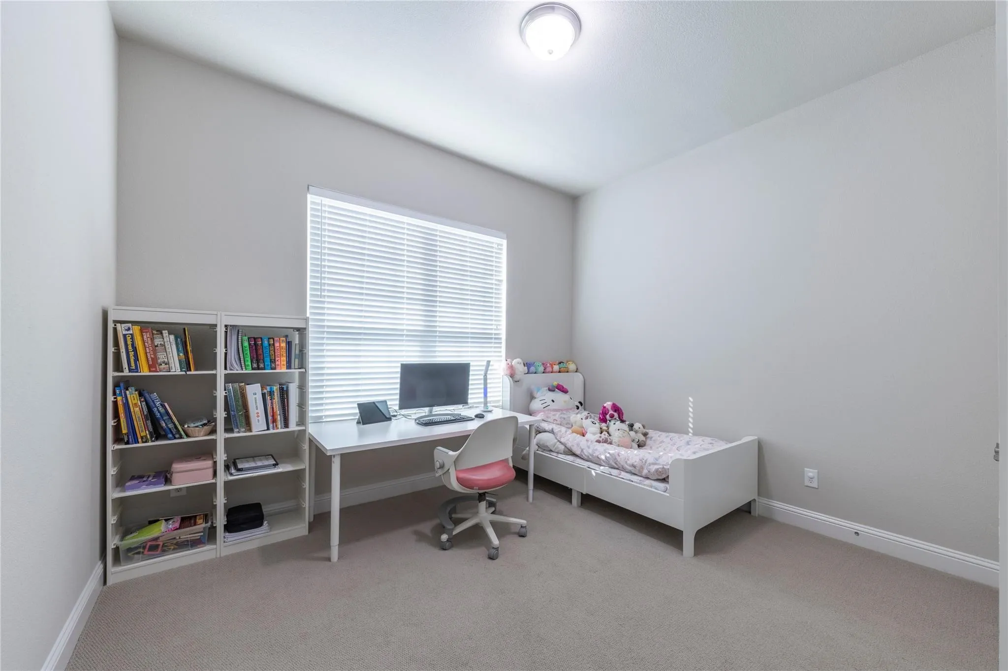 Single Family Residence For Sale in Denton County , 3721 Winchester, The Colony, Texas 75056, 3 Bedroom, 2 Bathroom, 3 Garage spaces, 2,339 Sqft, built in 2015, Price $595,000, mls#21367241, Real Estate Agent in The Colony, Homes For Sale in Denton county, Homes For Sale in The Colony, Realtor in The Colony Texas, Real Estate Brokerage Independent Realty Texas, Luminita Cordes Realtor
