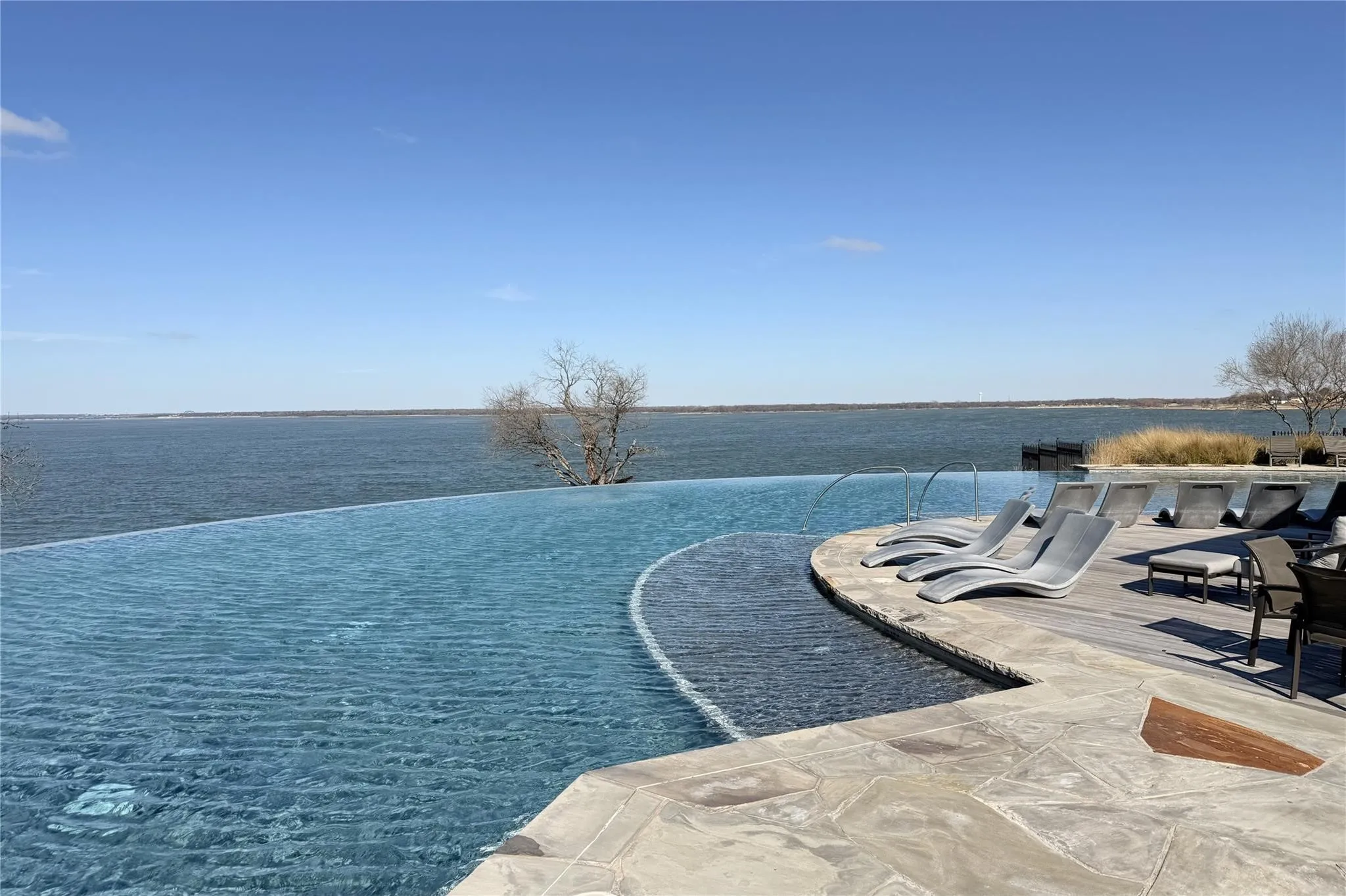 Single Family Residence For Sale in Denton County , 3721 Winchester, The Colony, Texas 75056, 3 Bedroom, 2 Bathroom, 3 Garage spaces, 2,339 Sqft, built in 2015, Price $595,000, mls#21367241, Real Estate Agent in The Colony, Homes For Sale in Denton county, Homes For Sale in The Colony, Realtor in The Colony Texas, Real Estate Brokerage Independent Realty Texas, Luminita Cordes Realtor