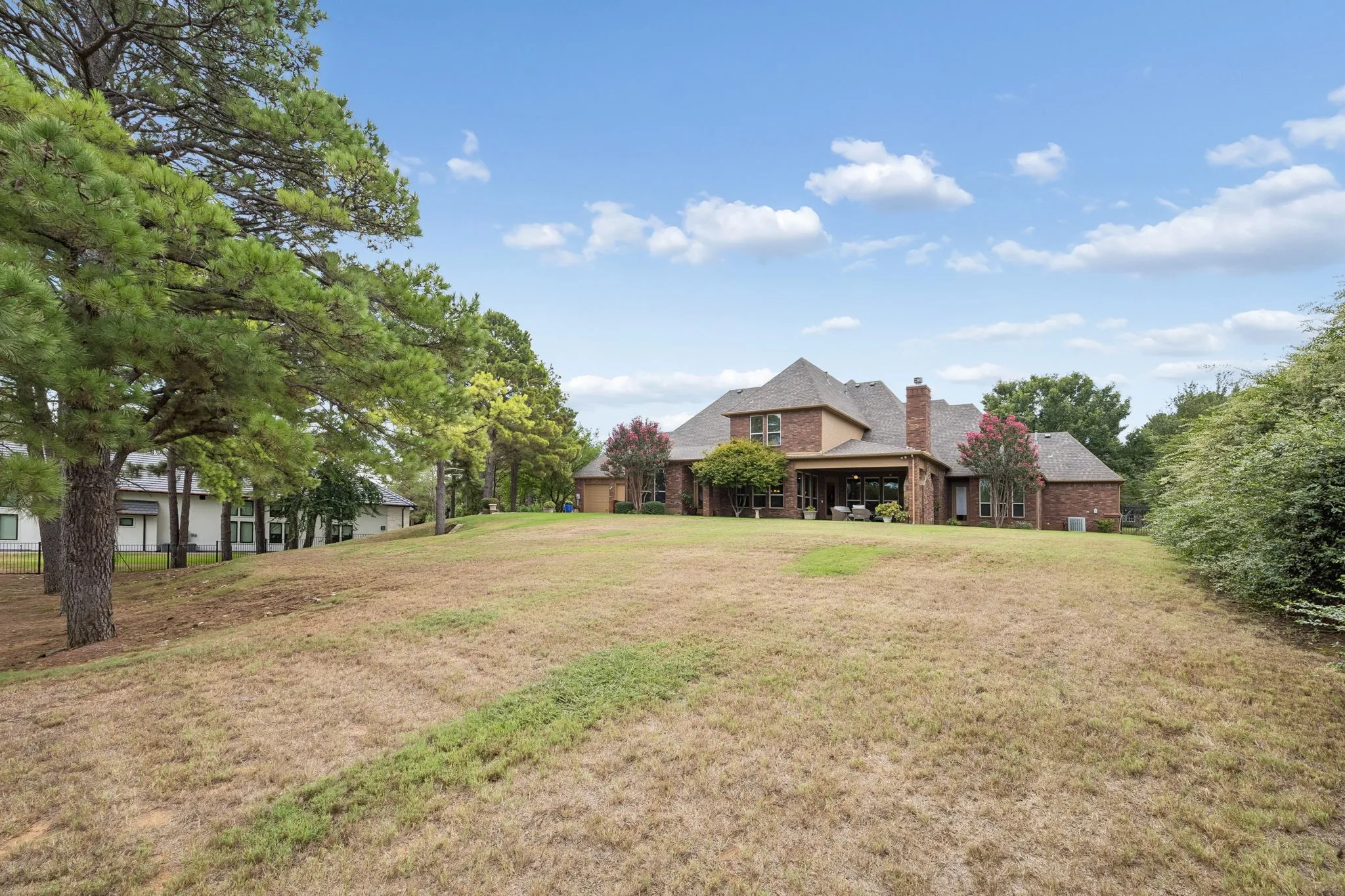 Single Family Residence For Sale in Tarrant County , 1313 Vanderbilt Drive, Keller, Texas 76262, 4 Bedroom, 4 Bathroom, 3 Garage spaces, 4,470 Sqft, built in 2007, mls#21365249, Real Estate Agent in Keller, Homes For Sale in Tarrant county, Homes For Sale in Keller, Realtor in Keller Texas, Real Estate Brokerage Independent Realty Texas, Luminita Cordes Realtor